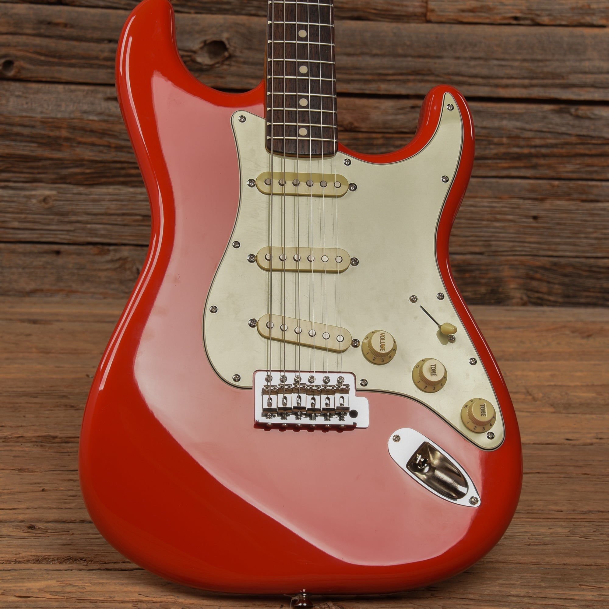 Squier Simon Neil Classic Vibe Stratocaster 60s Fiesta Red 2014 Electric Guitars / Solid Body
