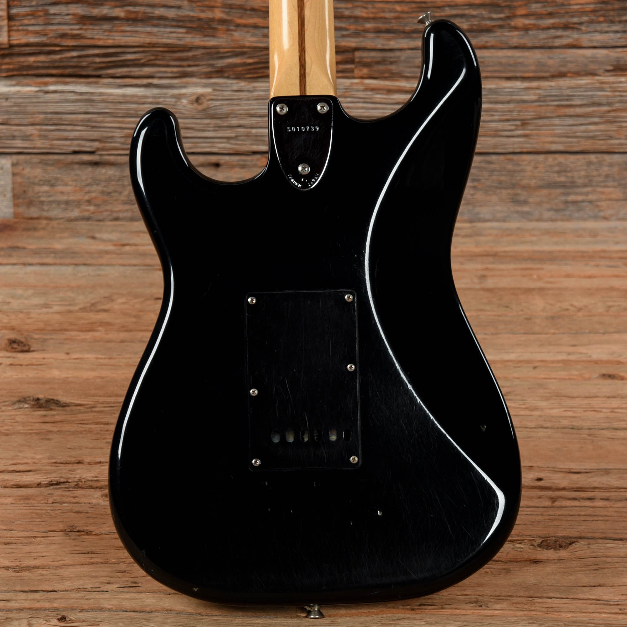 Squier SQ Series Stratocaster Black 1980s – Chicago Music Exchange