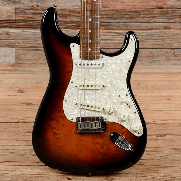 美品 Squier Standard Stratocaster アップグレード済 squier-electric-guitars-solid-