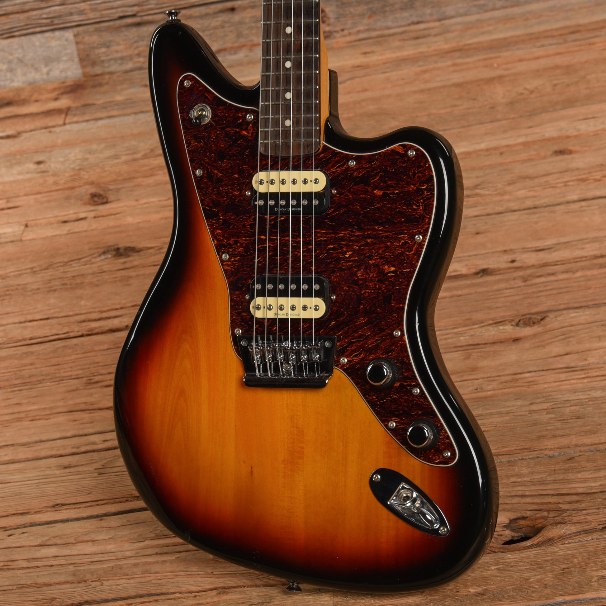 Squier Vintage Modified Jaguar HH Sunburst 2011 Electric Guitars / Solid Body