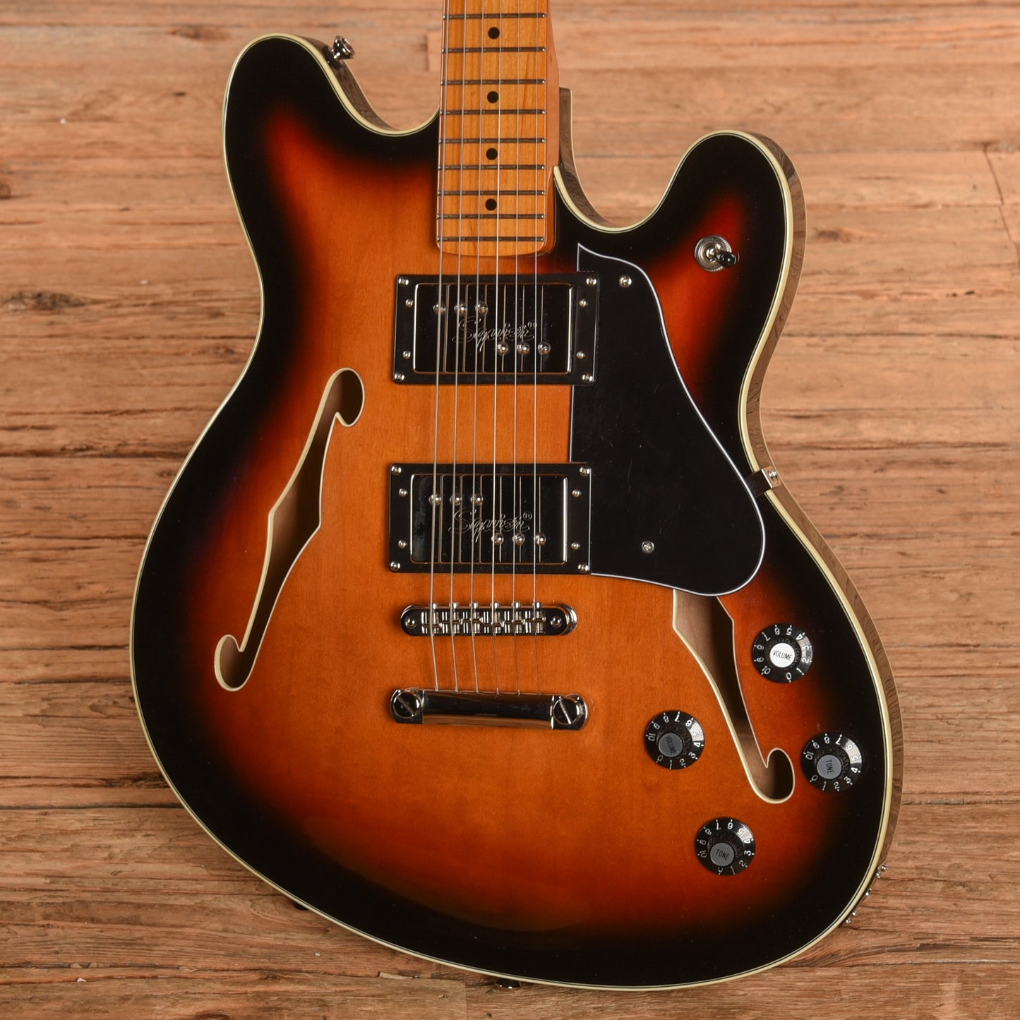 Squier Classic Vibe Starcaster 3-Color Sunburst 2024 Electric Guitars