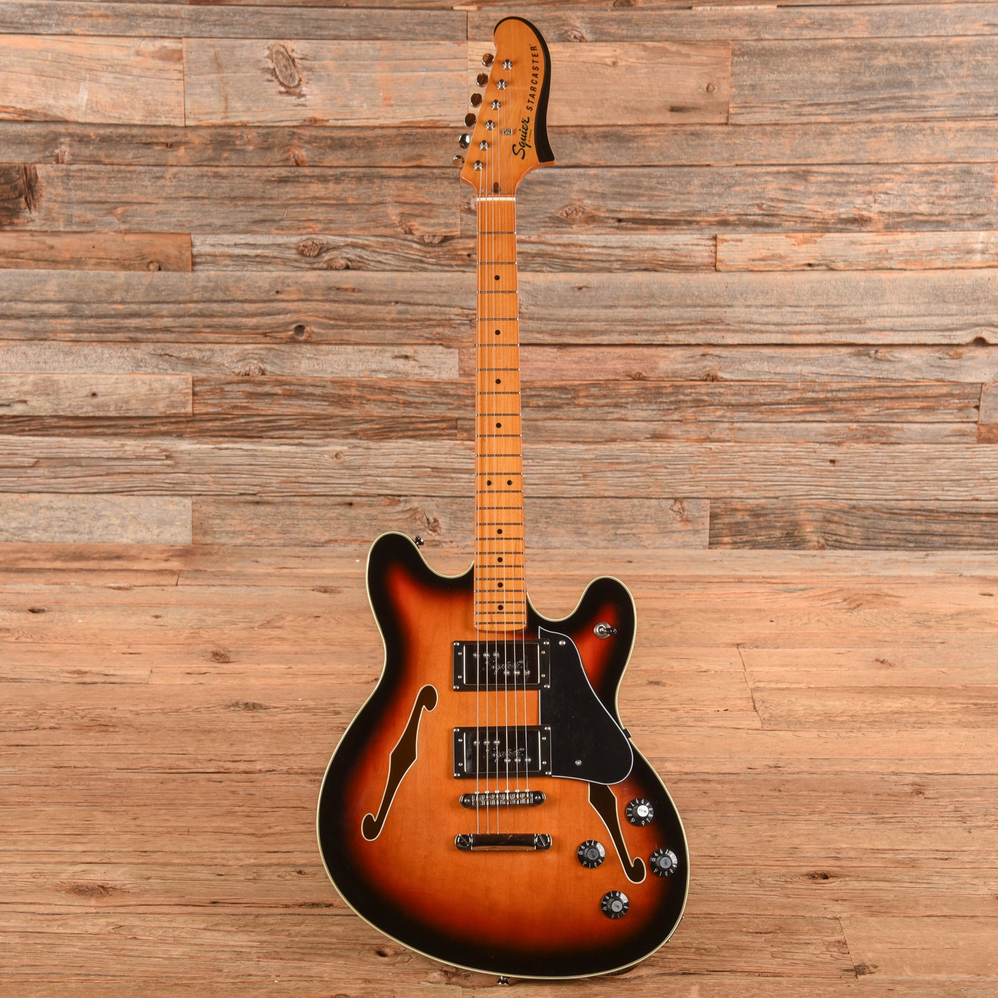 Squier Classic Vibe Starcaster 3-Color Sunburst 2024 Electric Guitars