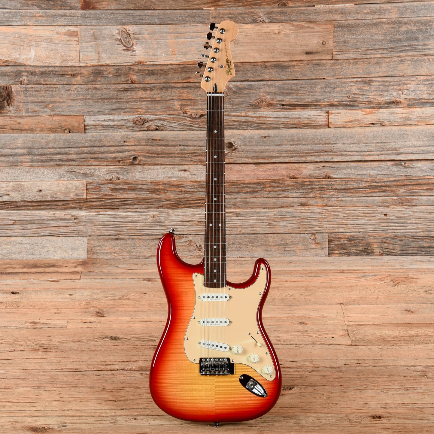Squier Vintage Modified Stratocaster Sunburst 2007 Electric Guitars