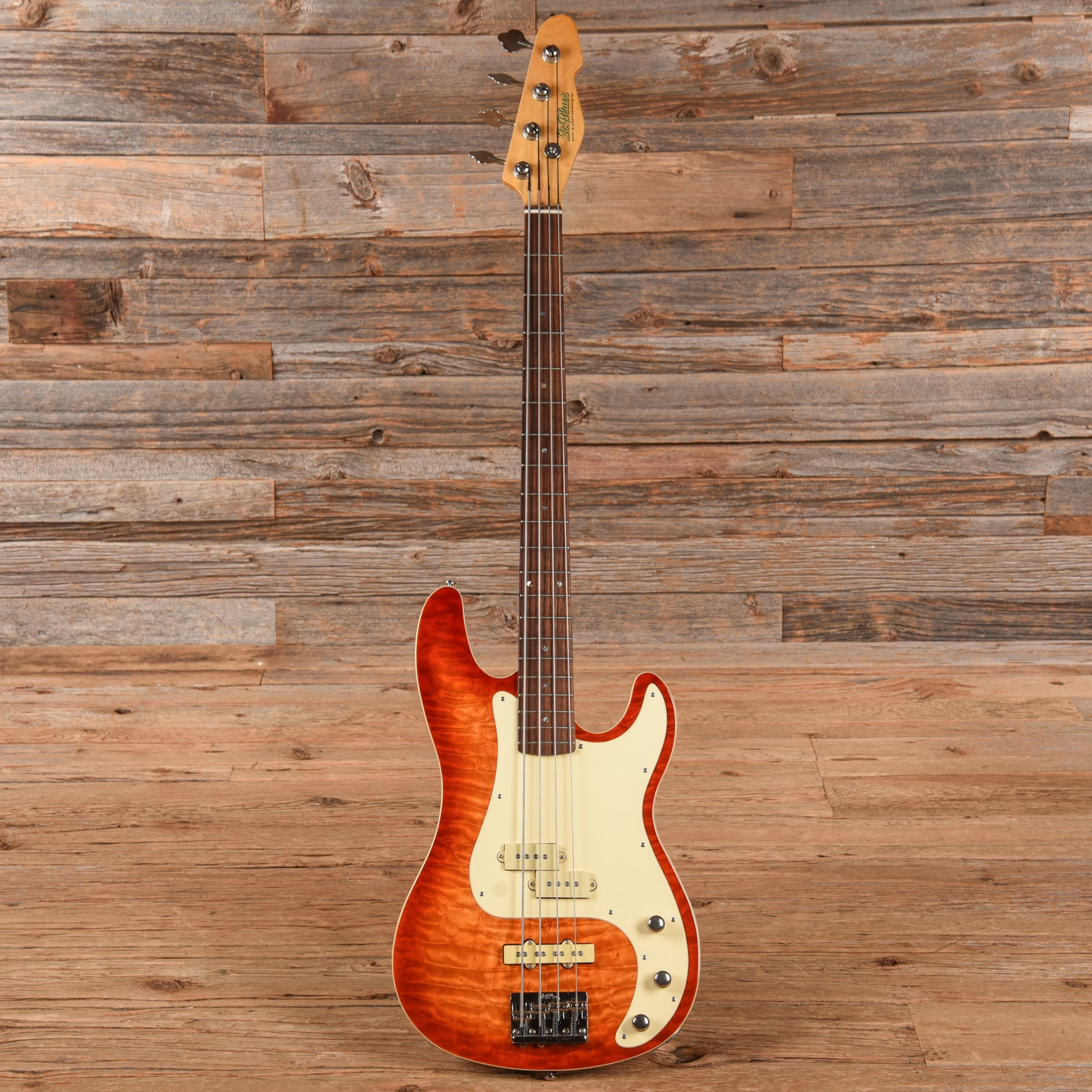 St. Blues King Bass Sunburst Bass Guitars / 4-String