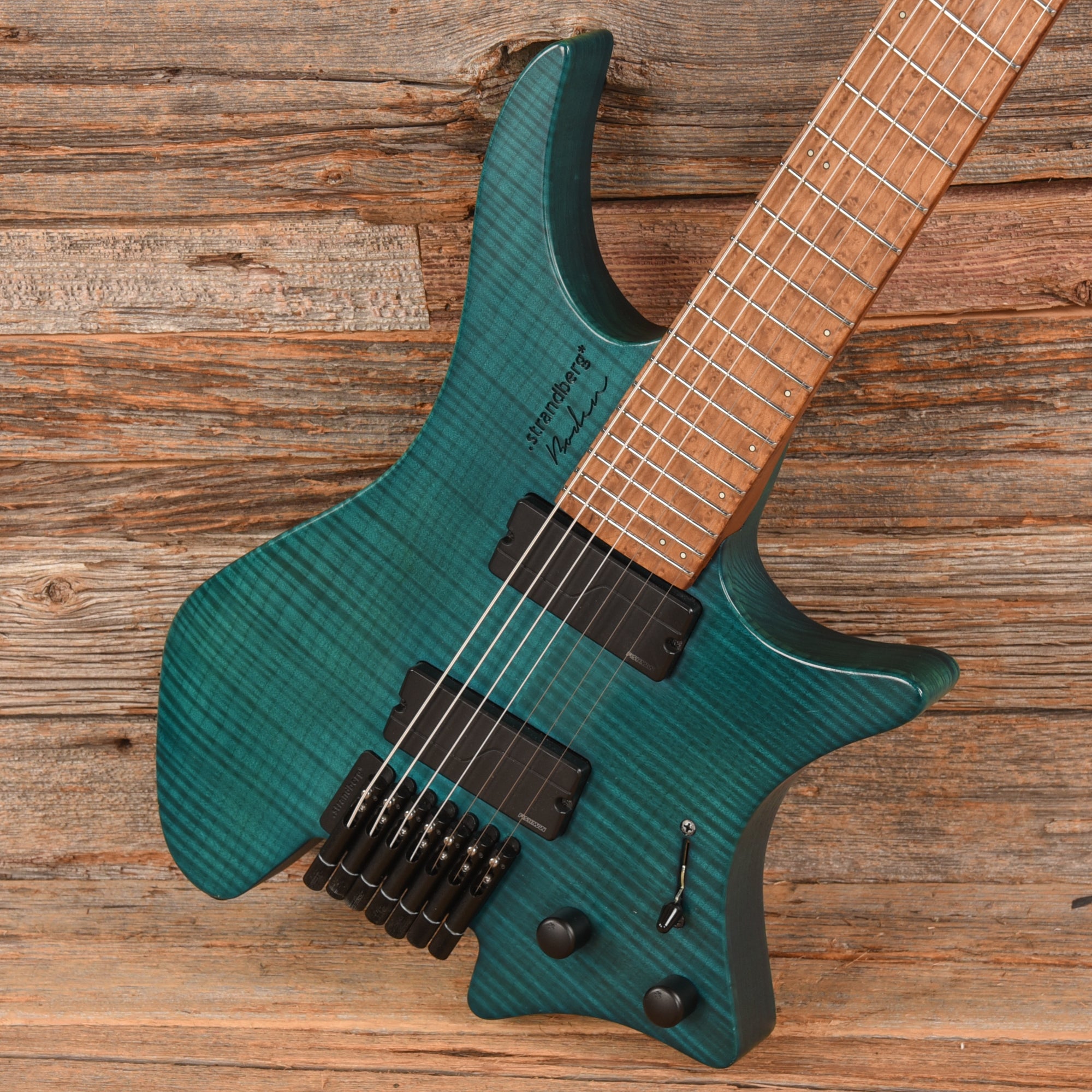 最終価格Strandberg Borden Original 7弦 strandberg Boden Original 7 Trem Blue 税込販売価格 ￥299,700- 新品