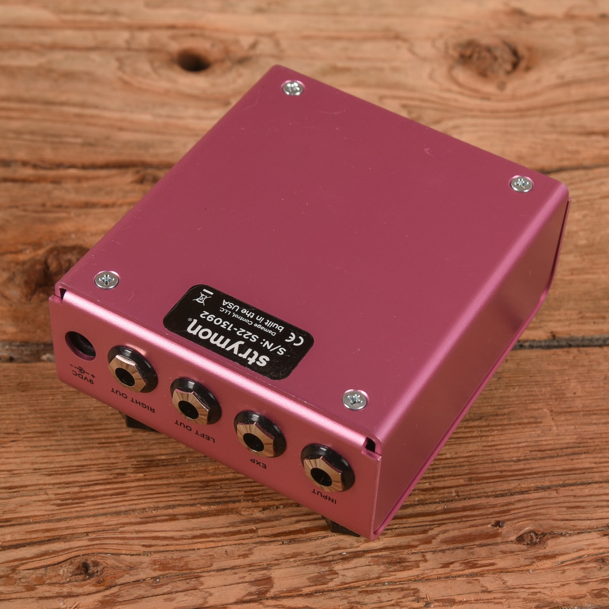 Strymon DIG Dual Digital Delay V1 Effect Pedals