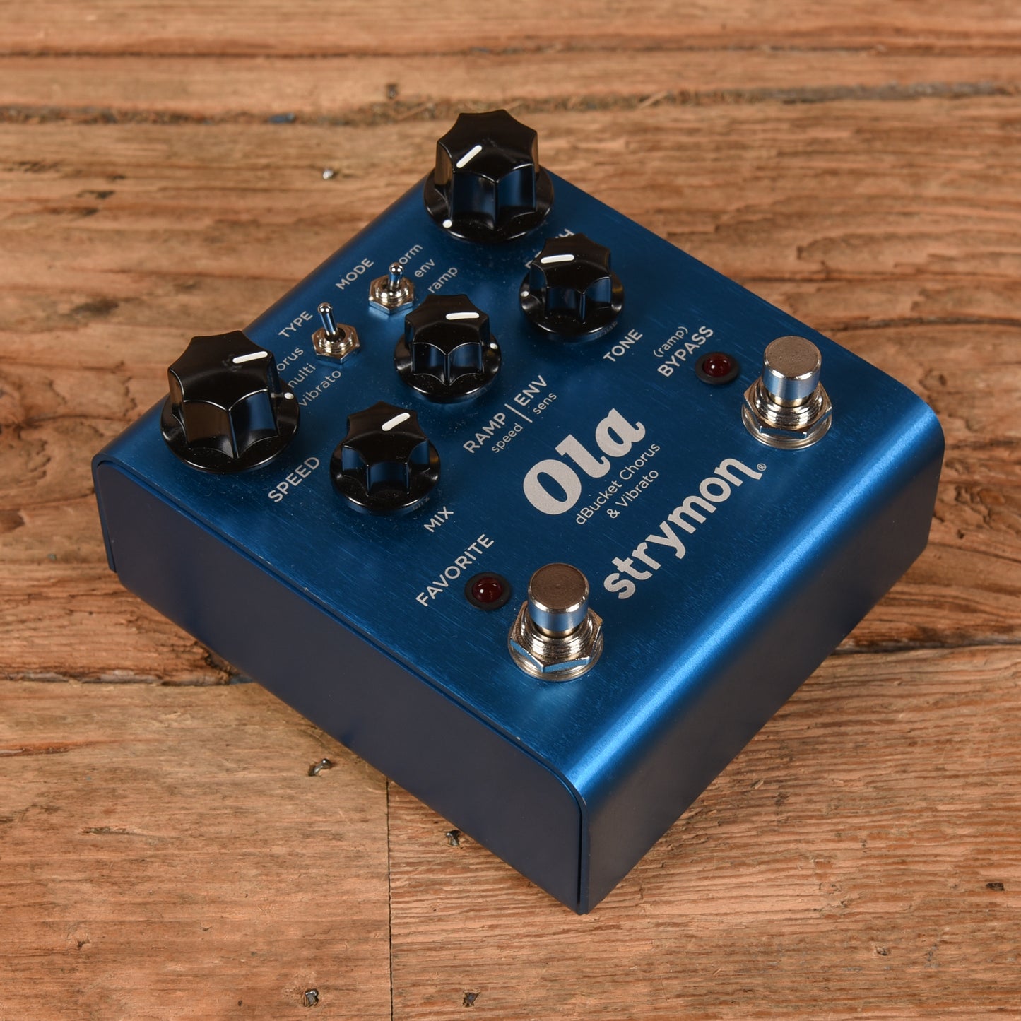 Strymon Ola dBucket Chorus & Vibrato Pedal Effects and Pedals / Chorus and Vibrato