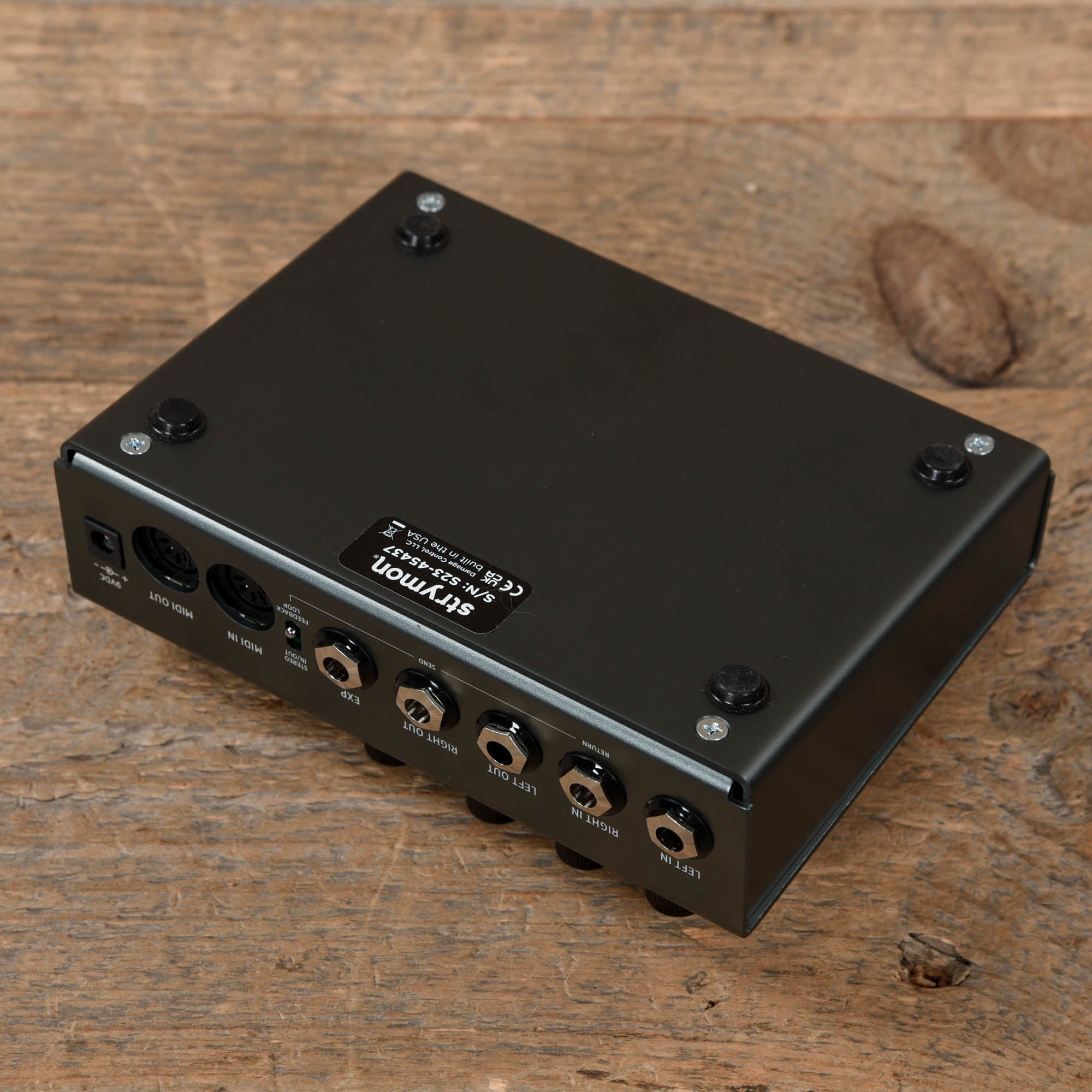 Strymon TimeLine Multidimensional Delay Pedal Effects and Pedals / Delay