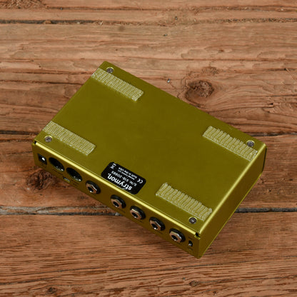 Strymon Volante Effects and Pedals / Delay