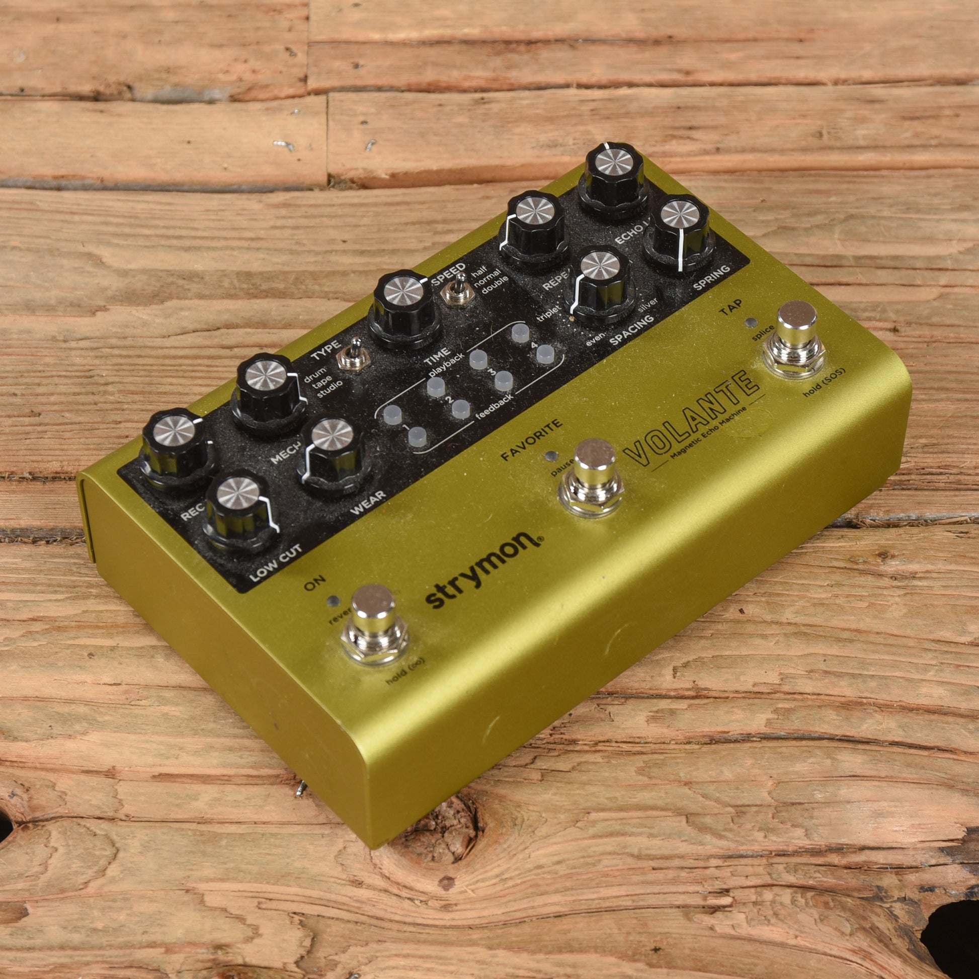 Strymon Volante Effects and Pedals / Delay