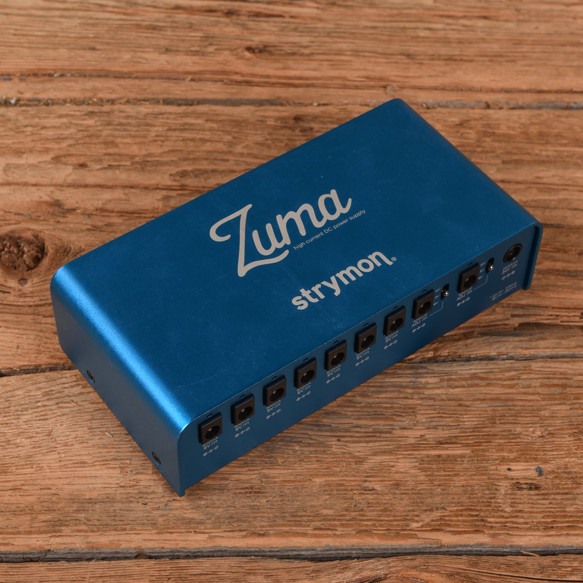 Strymon Zuma 9-Output High Current DC Power Supply Effects and Pedals / Pedalboards and Power Supplies
