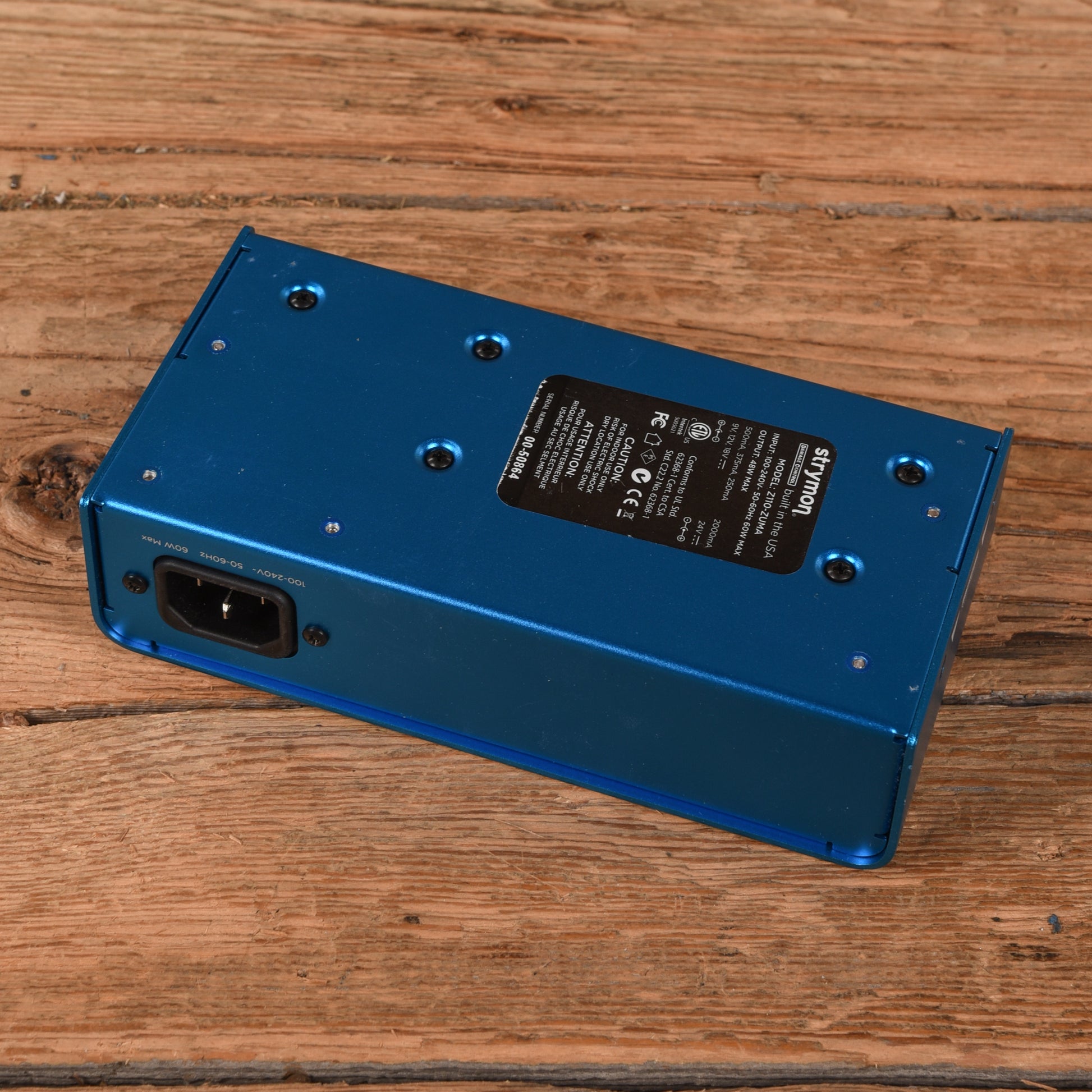 Strymon Zuma 9-Output High Current DC Power Supply Effects and Pedals / Pedalboards and Power Supplies