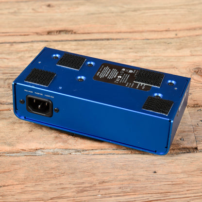 Strymon Zuma Effects and Pedals / Pedalboards and Power Supplies