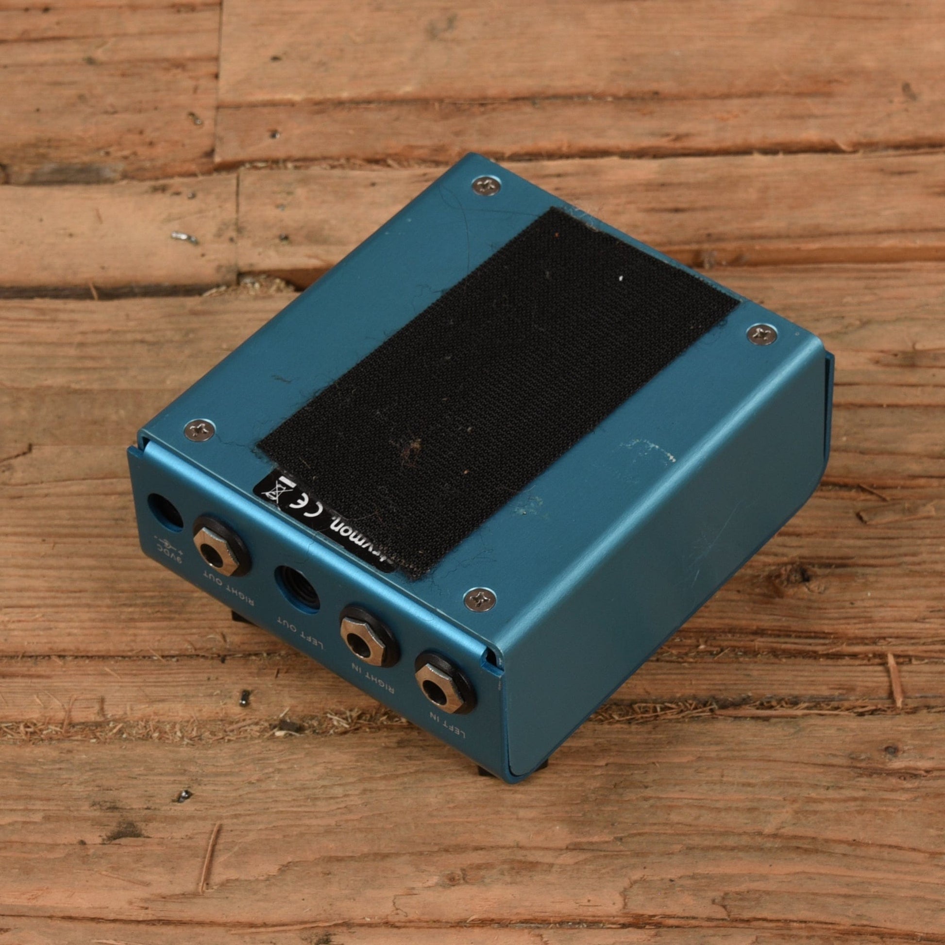 Blue Reverb Strymon Blue Sky Reverberator V1 – Chicago Music Exchange