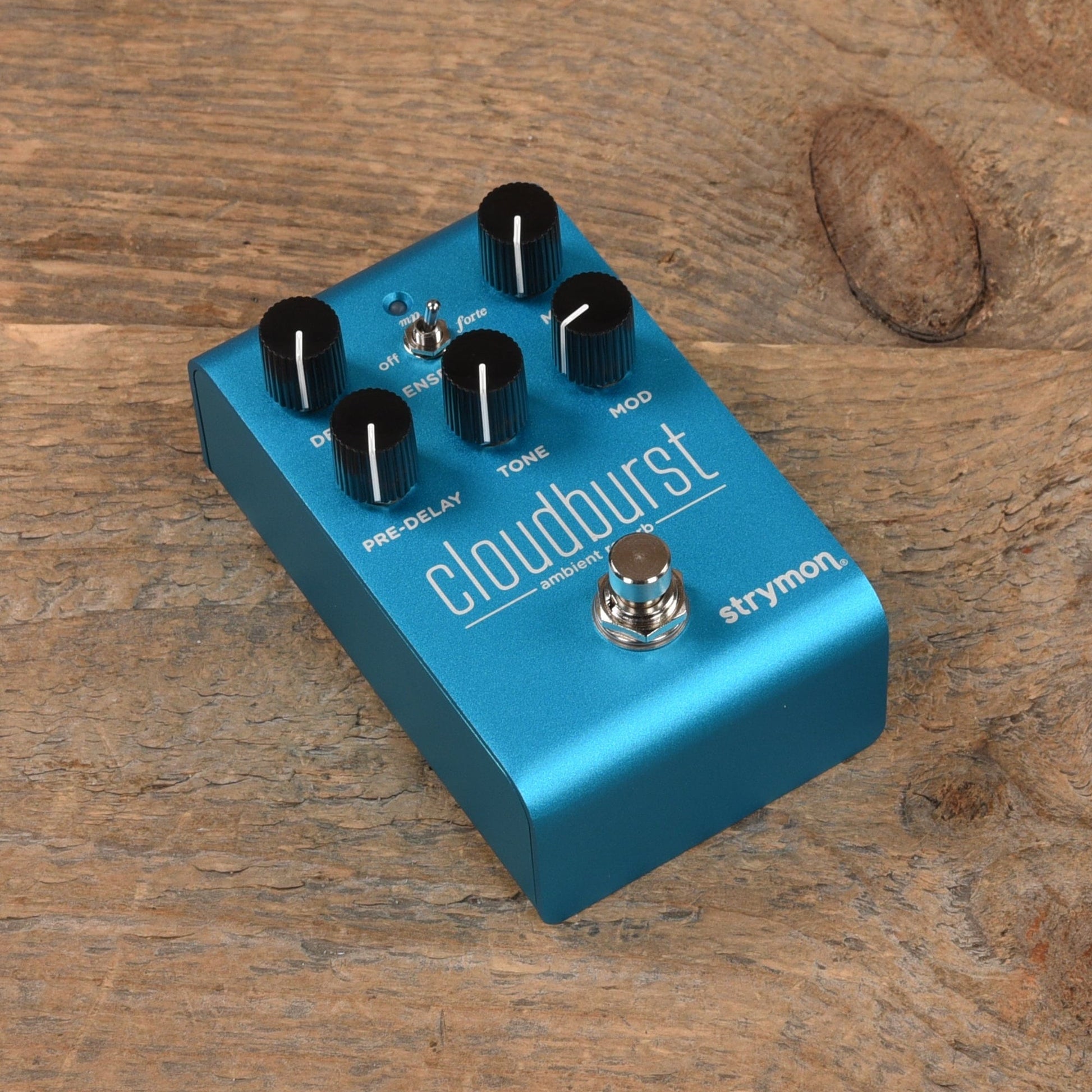 cloud reverb pedal Strymon Cloudburst Ambient Reverb Pedal