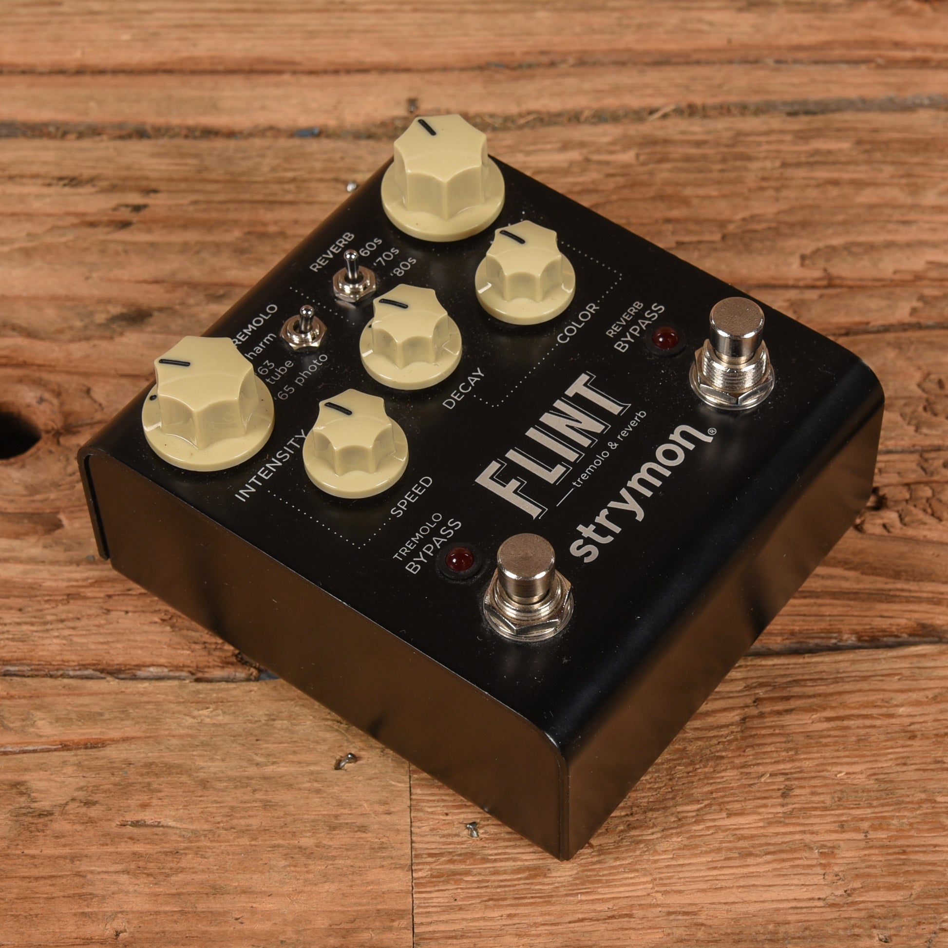 Strymon Flint Reverb and Tremolo V1 Effects and Pedals / Tremolo