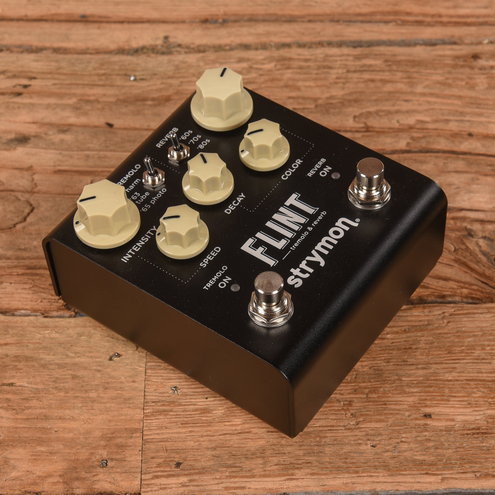 Strymon Flint Reverb and Tremolo V2 Effects and Pedals / Tremolo