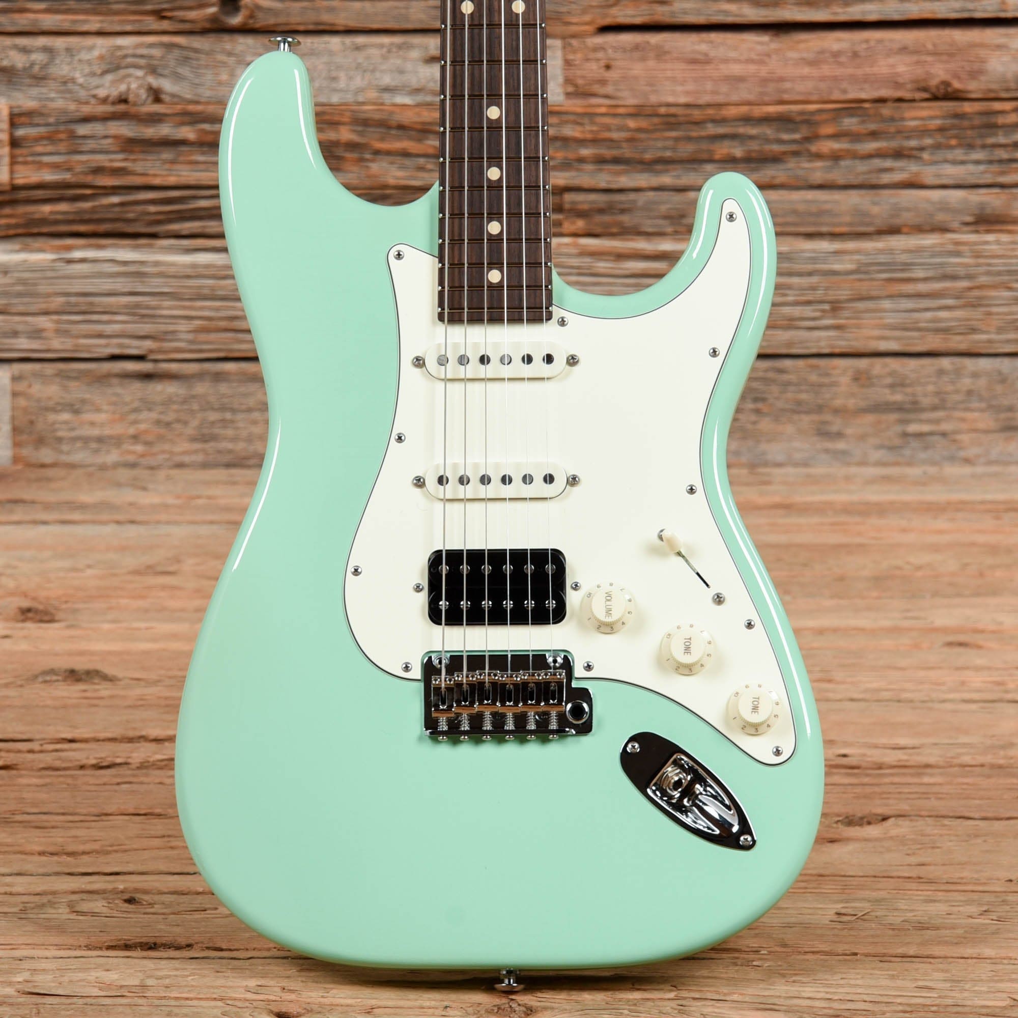 Suhr Classic S HSS Sea Foam Green 2022 – Chicago Music Exchange