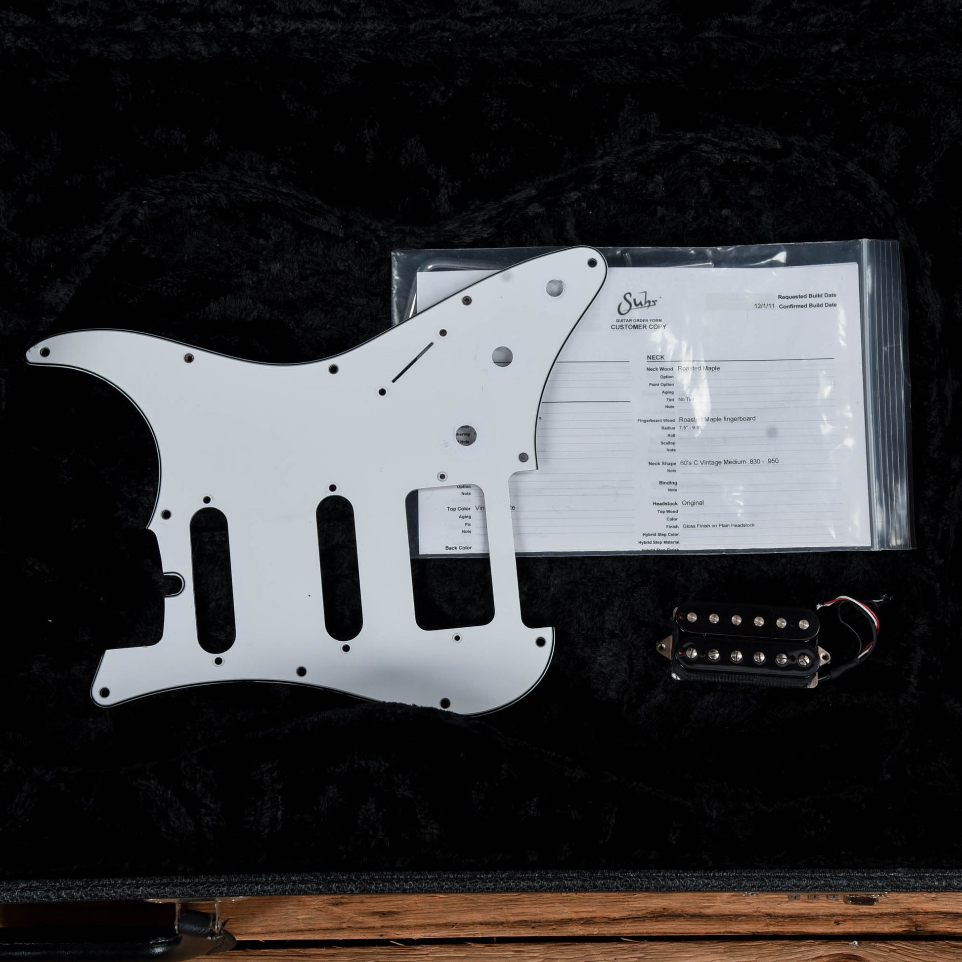Suhr Classic S Vintage White 2011 Electric Guitars / Solid Body