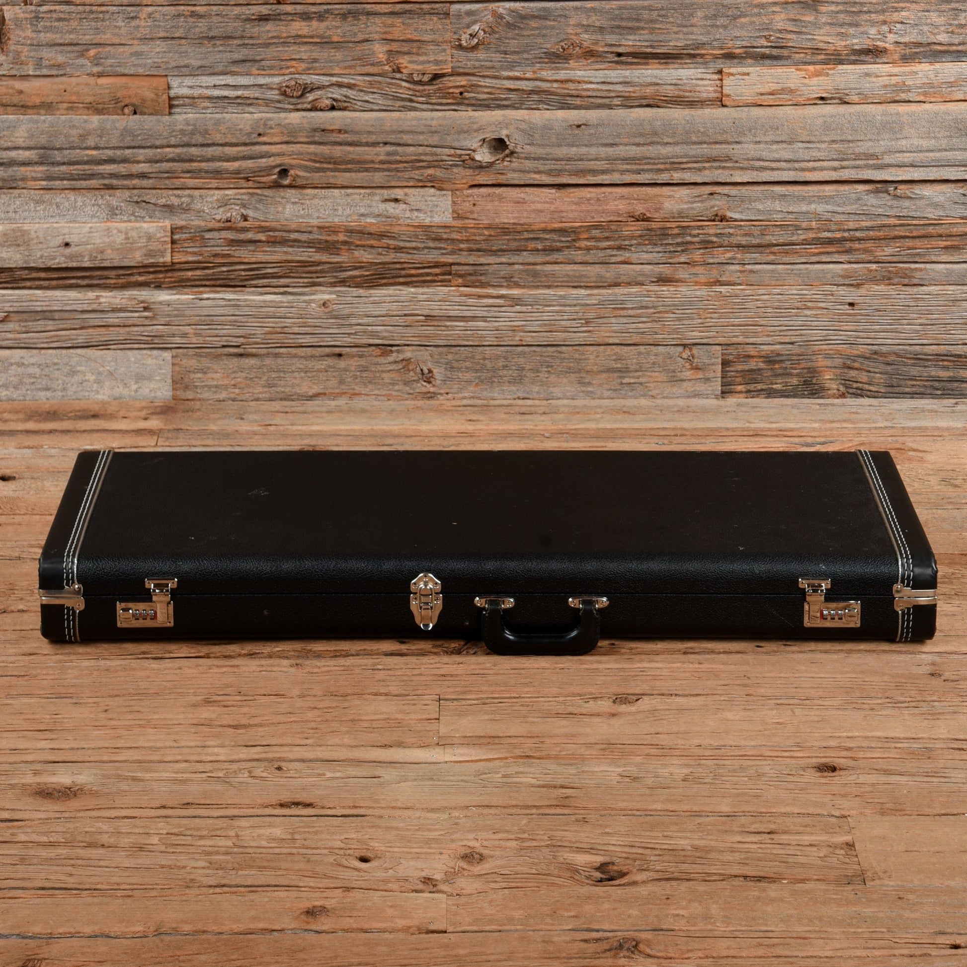 Suhr Classic S White Electric Guitars / Solid Body