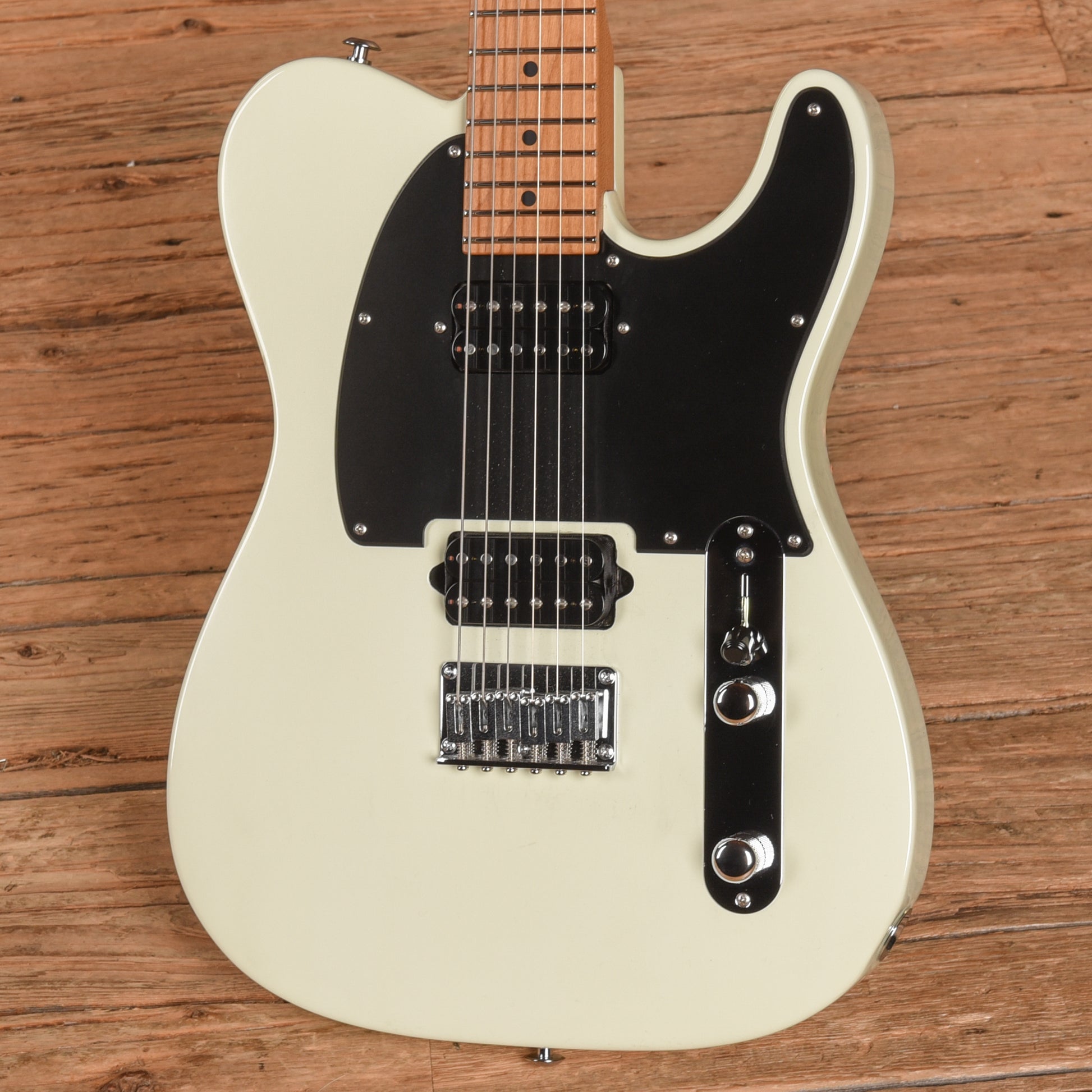 Suhr Classic T Antique White 2025 Electric Guitars / Solid Body