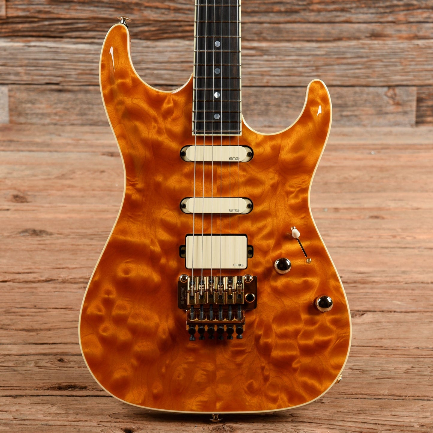 Suhr Custom Shop Standard Carve Top Trans Caramel 2022 Electric Guitars / Solid Body