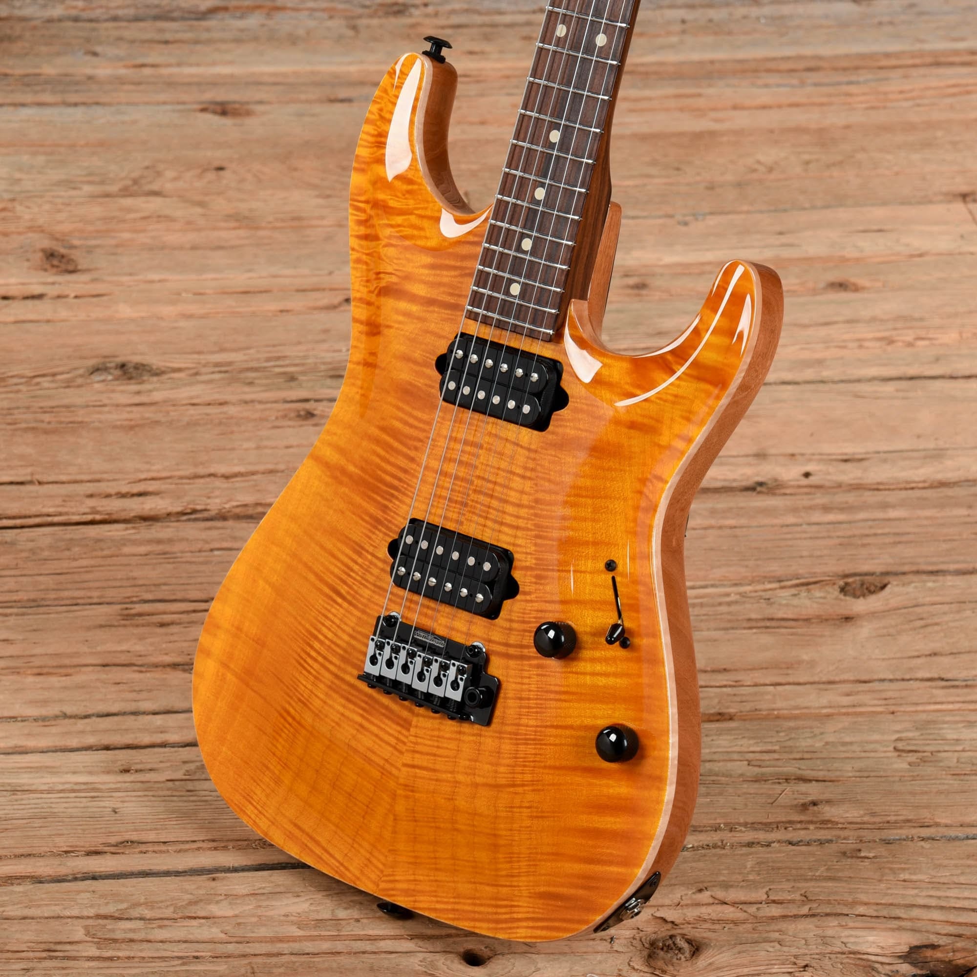 Suhr Custom Shop Standard Carve Top Transparent Amber 2023 Electric Guitars / Solid Body