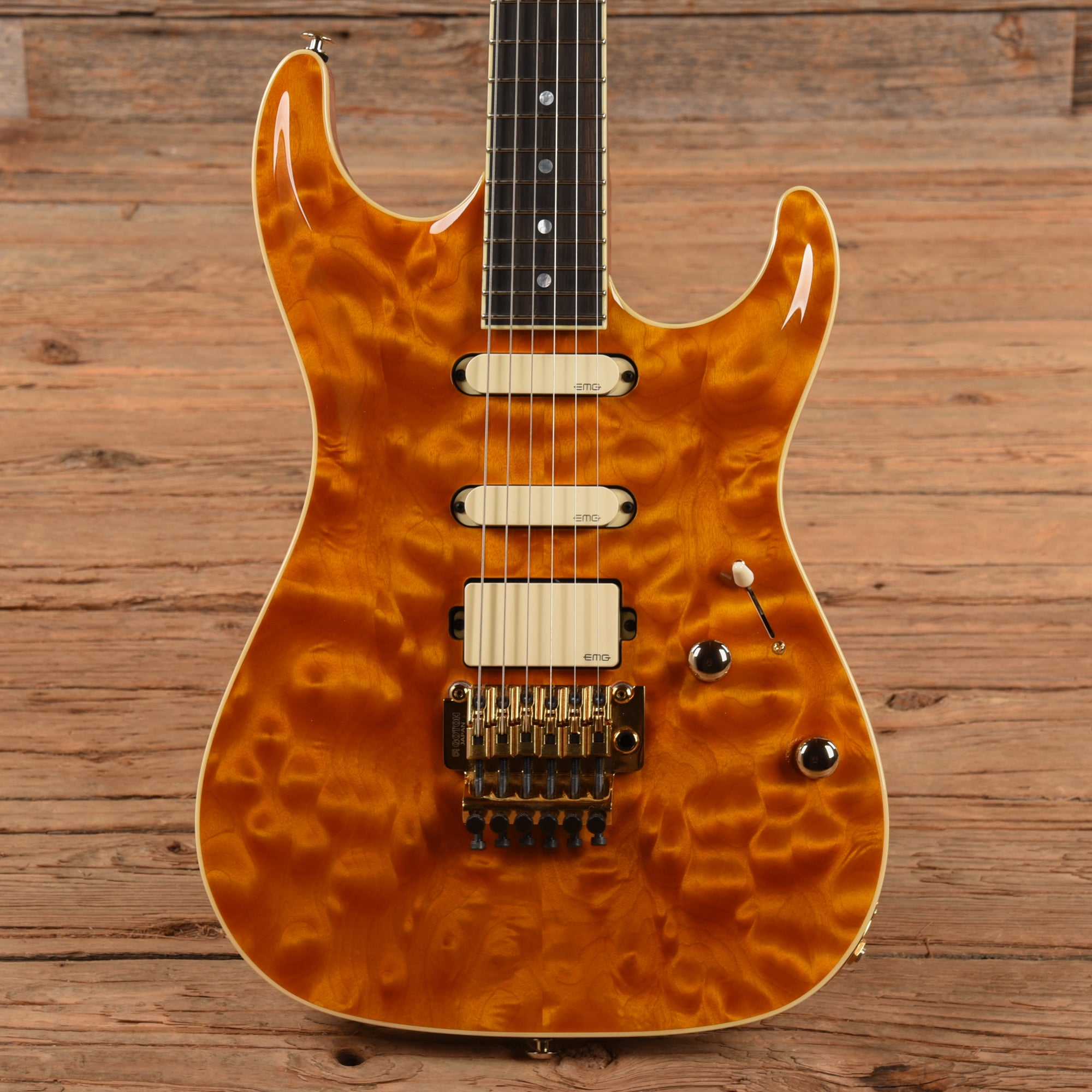 Suhr Custom Shop Standard Carve Top Transparent Caramel 2022 Electric Guitars / Solid Body