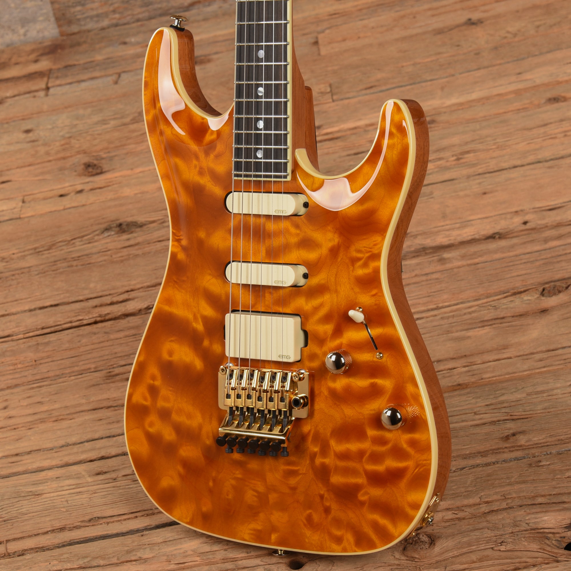 Suhr Custom Shop Standard Carve Top Transparent Caramel 2022 Electric Guitars / Solid Body