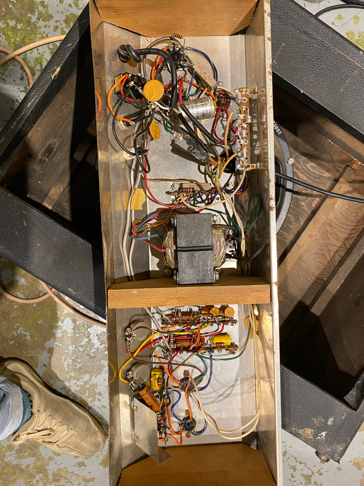 Supro Thunderbolt S6420  1967 Amplifiers