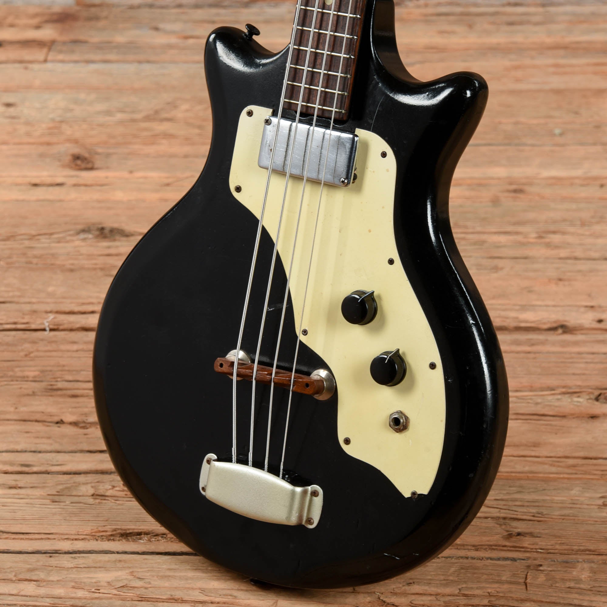 Supro Pocket Bass Refin Black 1960s Bass Guitars / 4-String