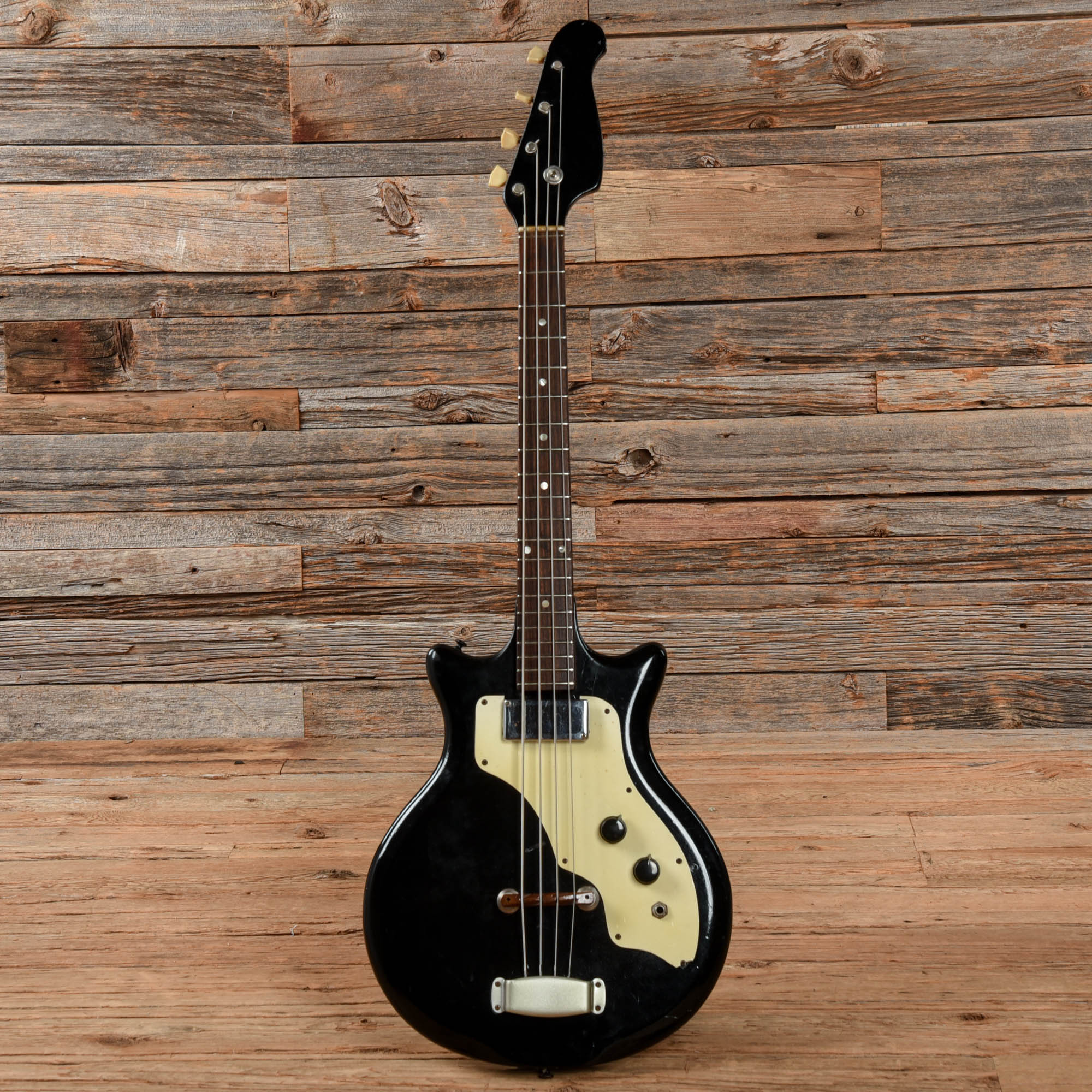 Supro Pocket Bass Refin Black 1960s Bass Guitars / 4-String