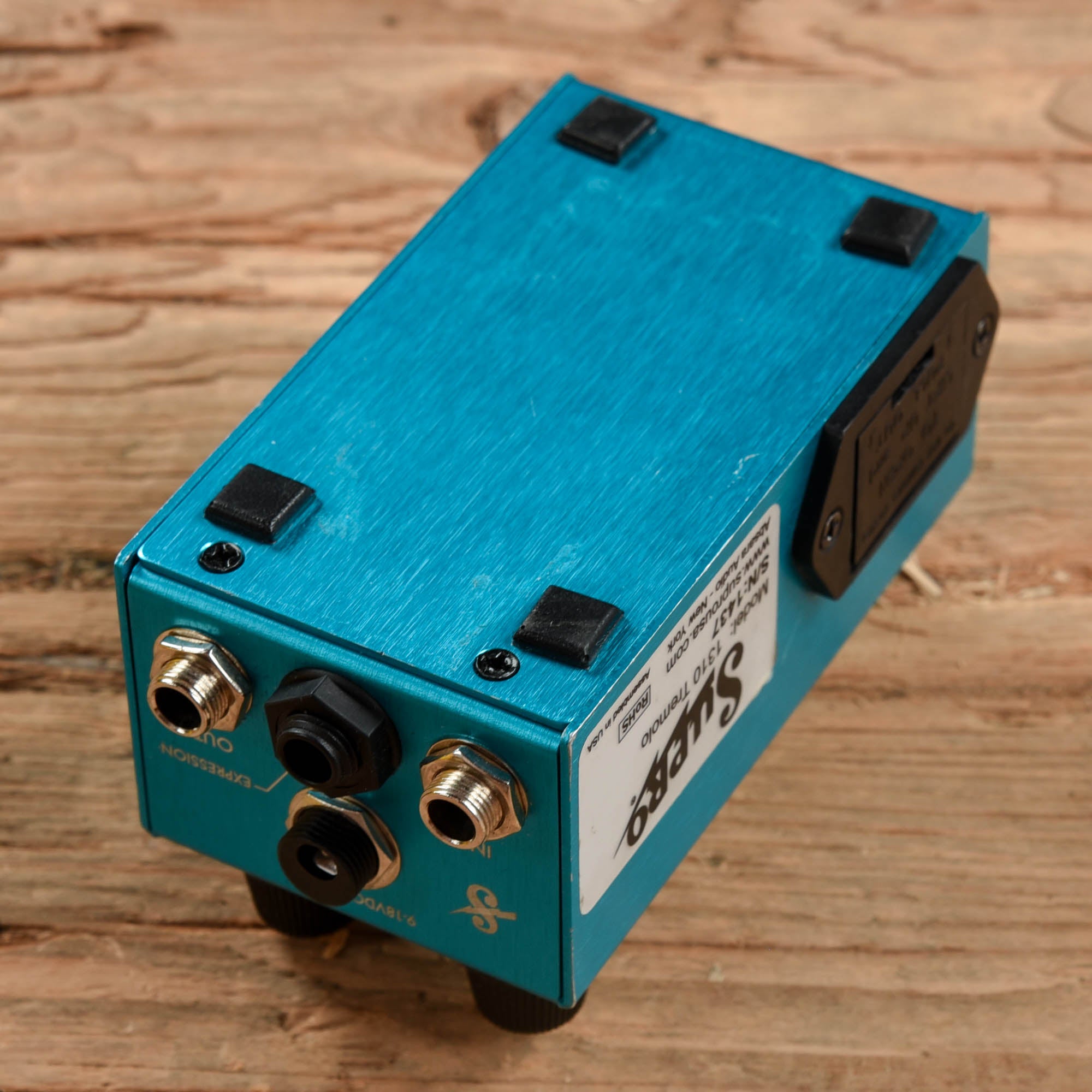 Supro 1310 Tremolo Effects and Pedals / Tremolo