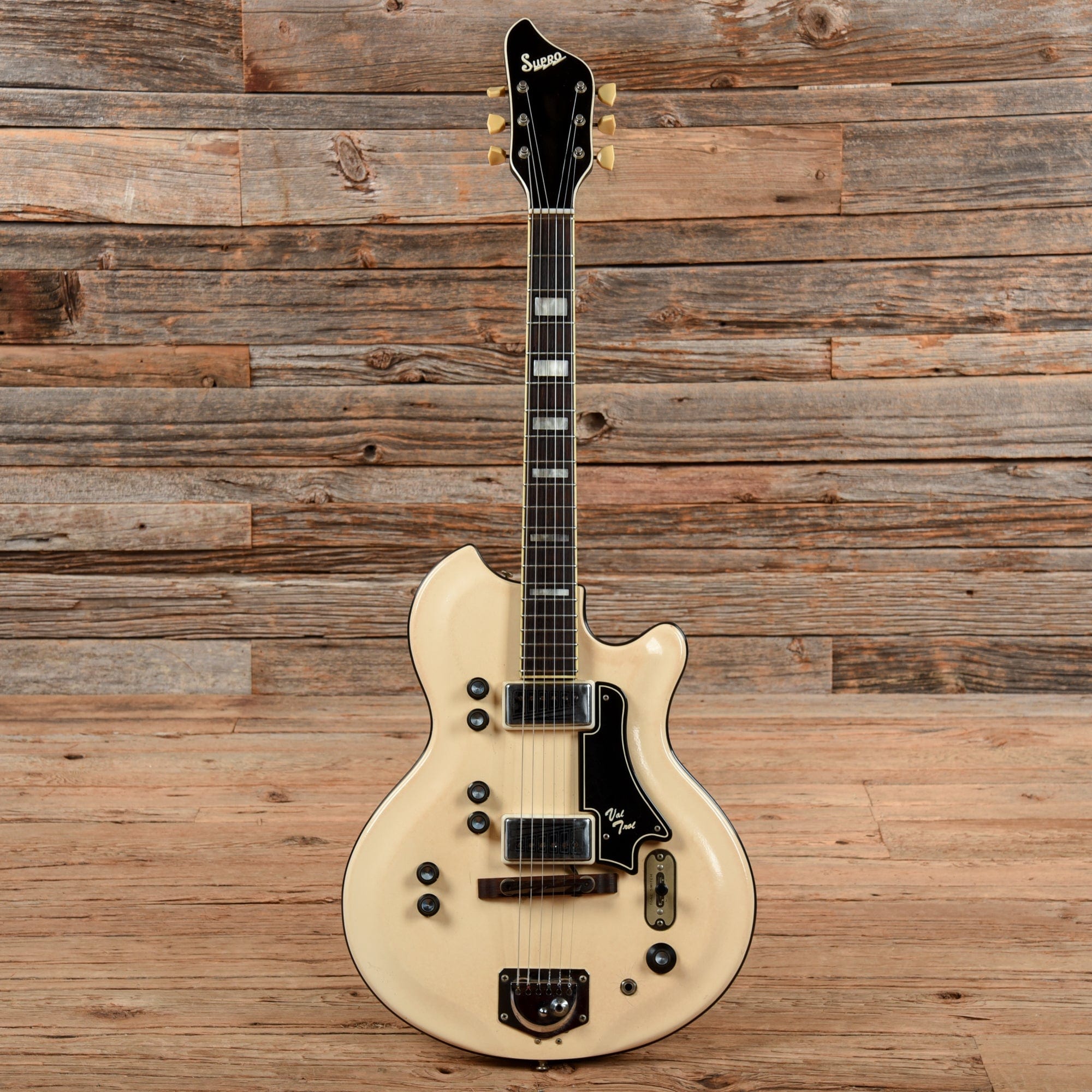 Supro Val Trol White 1965 Electric Guitars / Hollow Body