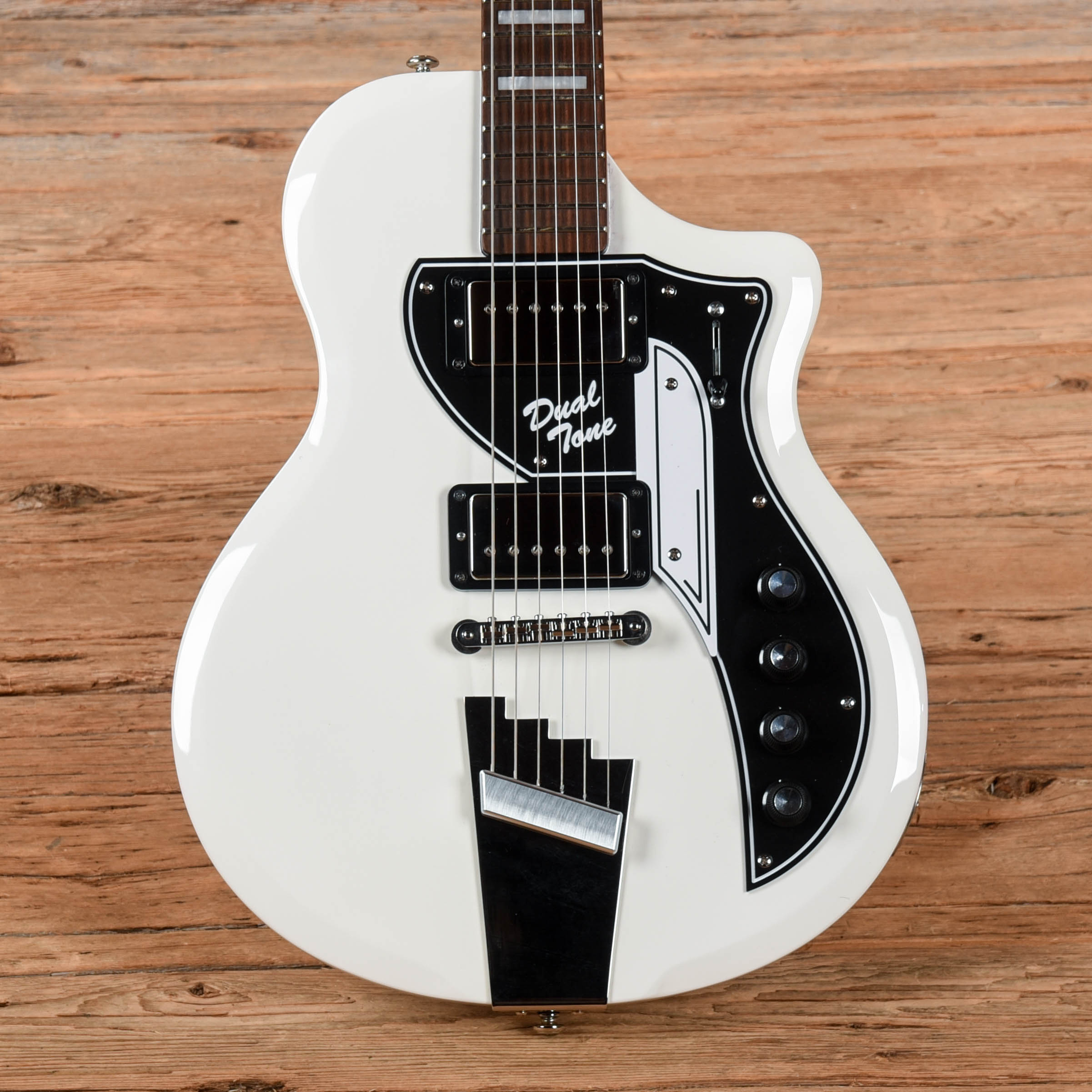 Supro 1224DB David Bowie Dual Tone White 2019 Electric Guitars / Solid Body