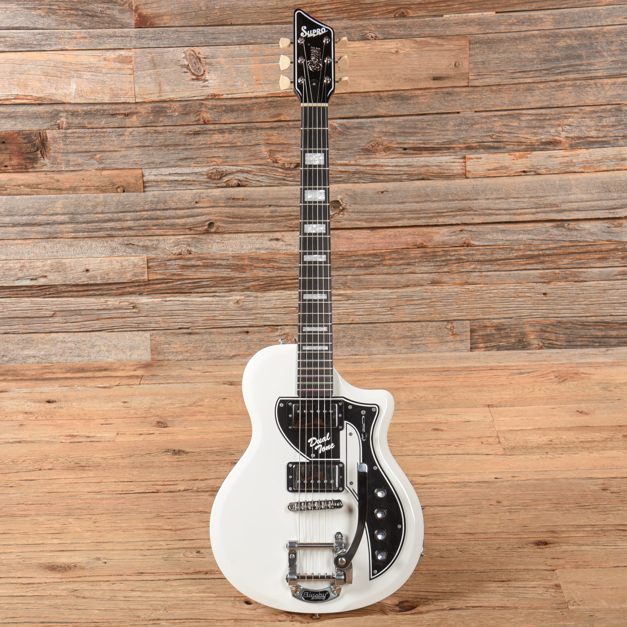 Supro 1224DB David Bowie Dual Tone White Electric Guitars / Solid Body