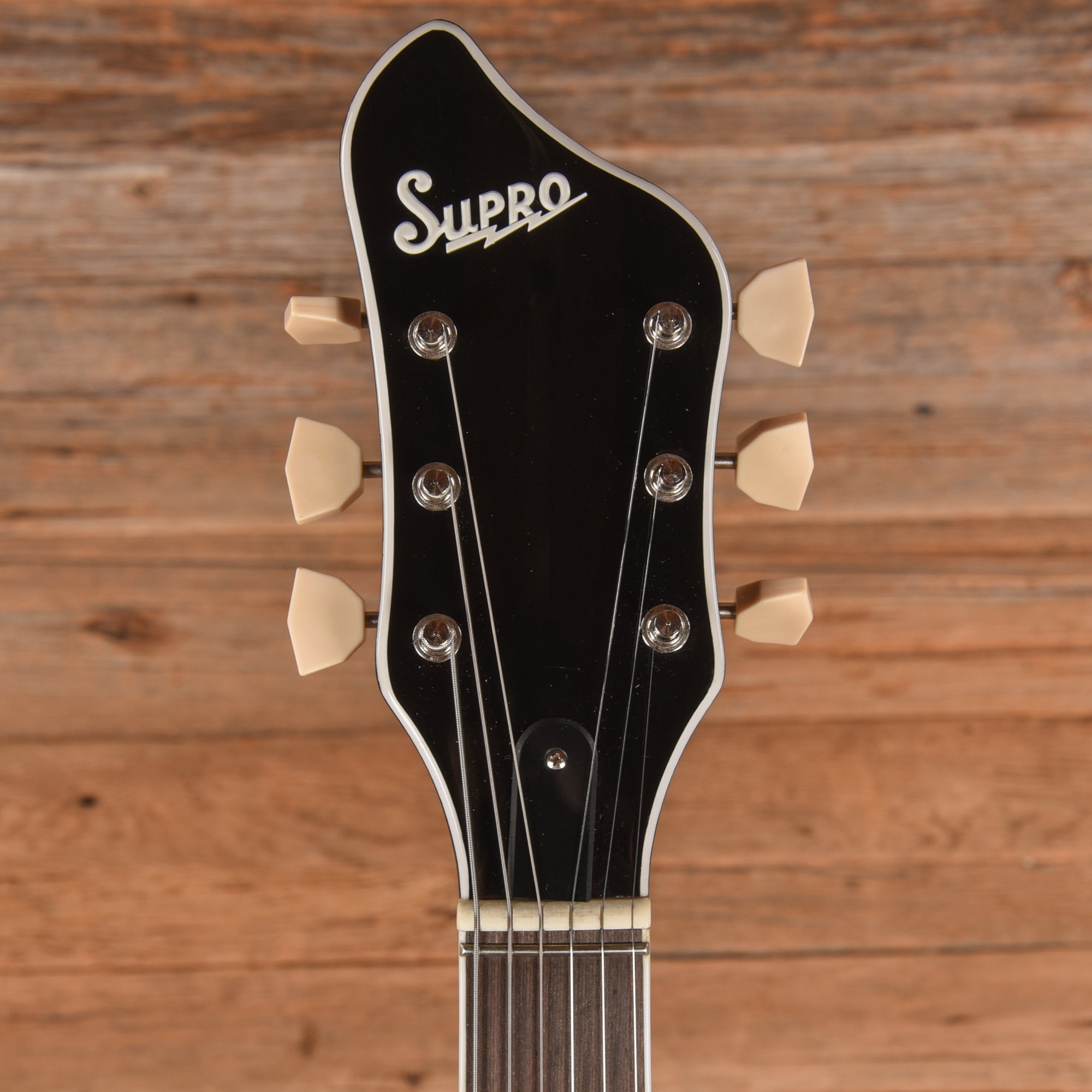 Supro 1582VJB Coronado II Vibrato Jet Black 2017 Electric Guitars / Solid Body