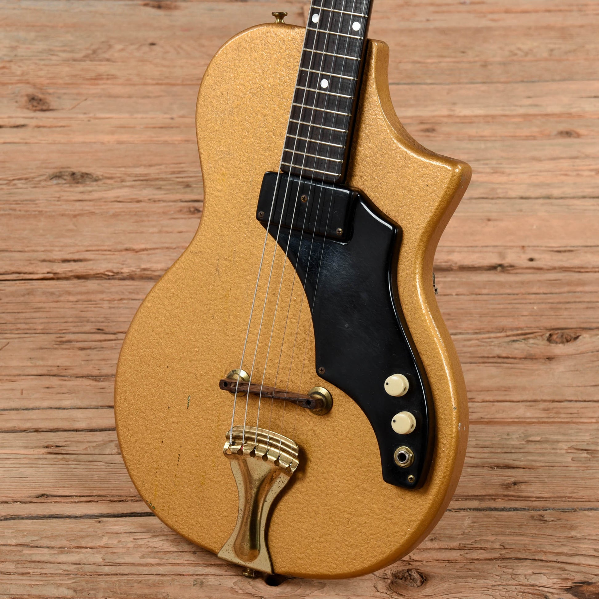 Supro 3033s Gold 1958 Electric Guitars / Solid Body