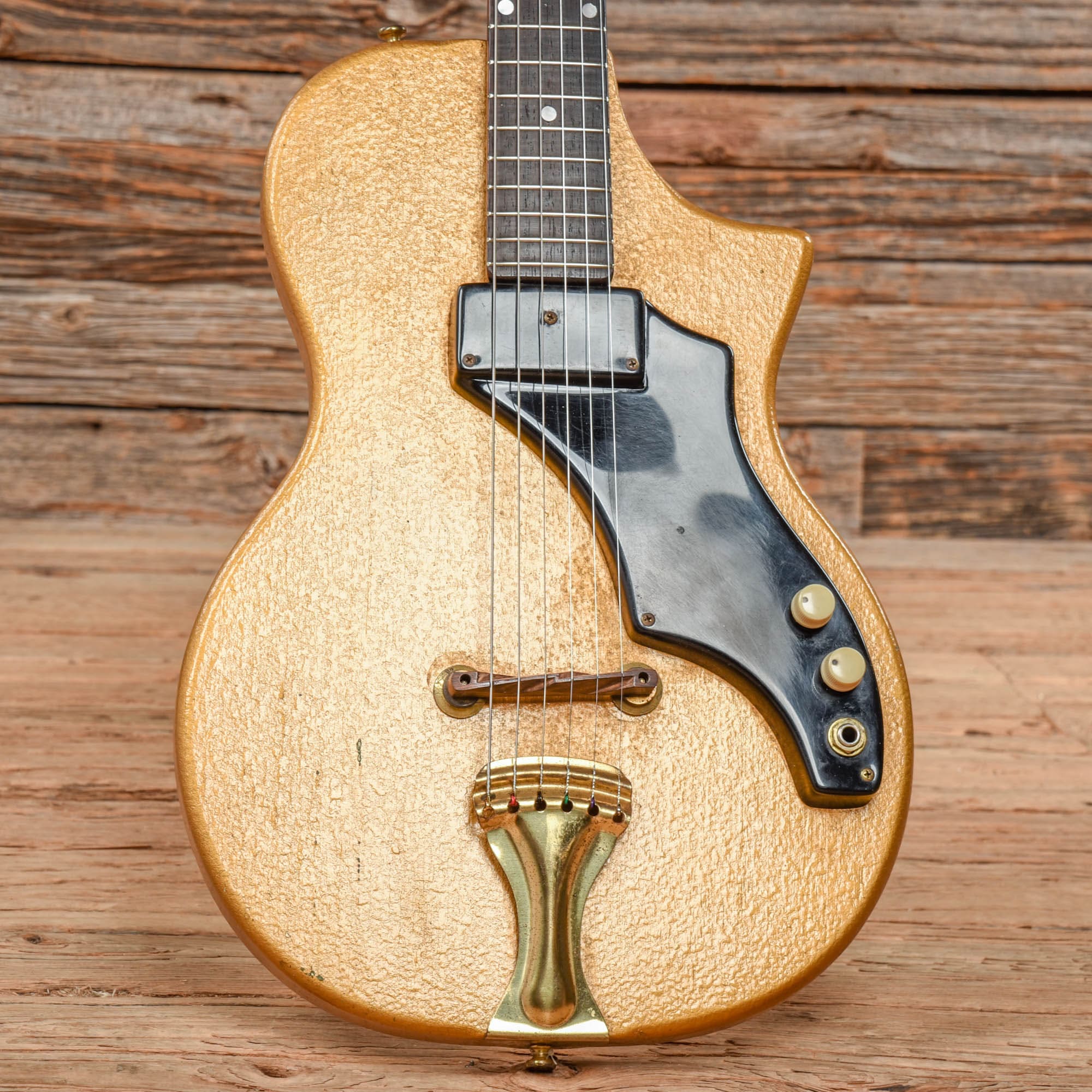 Supro 3033s Gold 1958 Electric Guitars / Solid Body