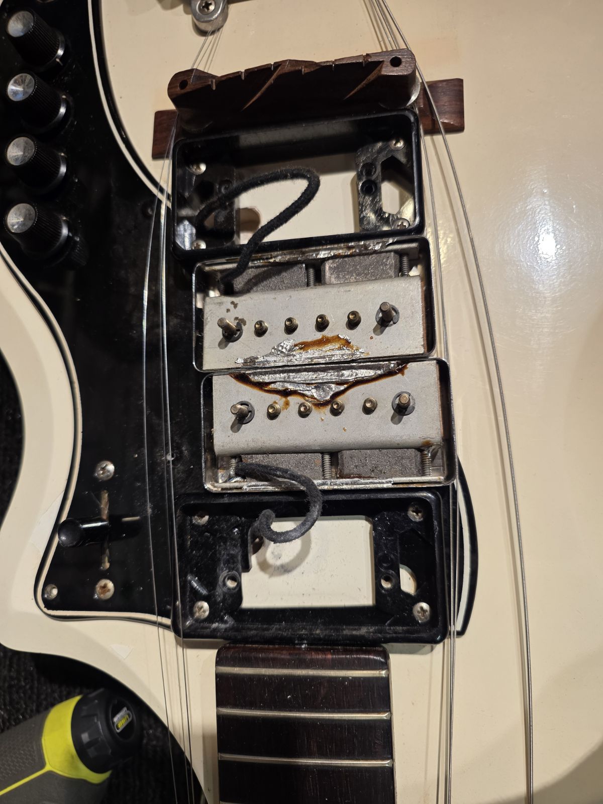 Supro Dualtone White 1962 Electric Guitars / Solid Body