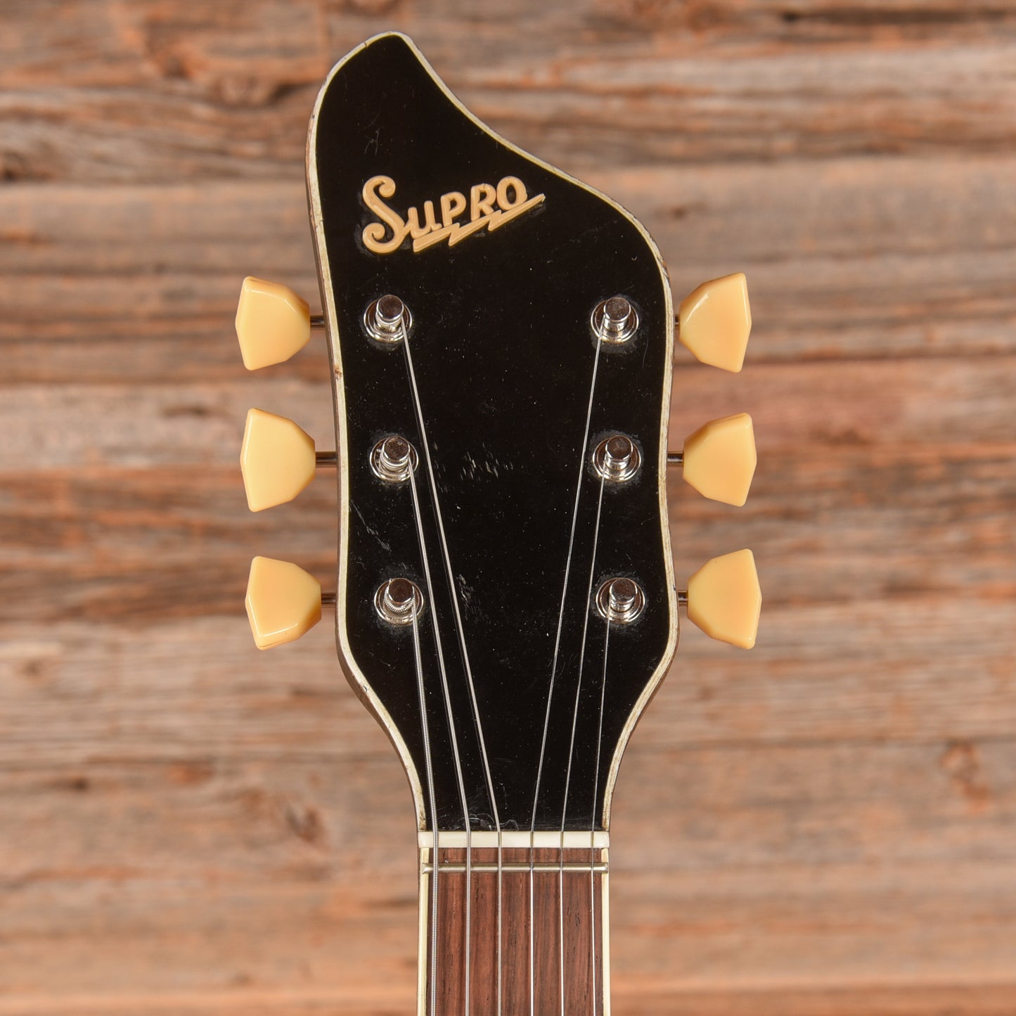 Supro Martinique Val-Trol Ermine White 1960s Electric Guitars / Solid Body