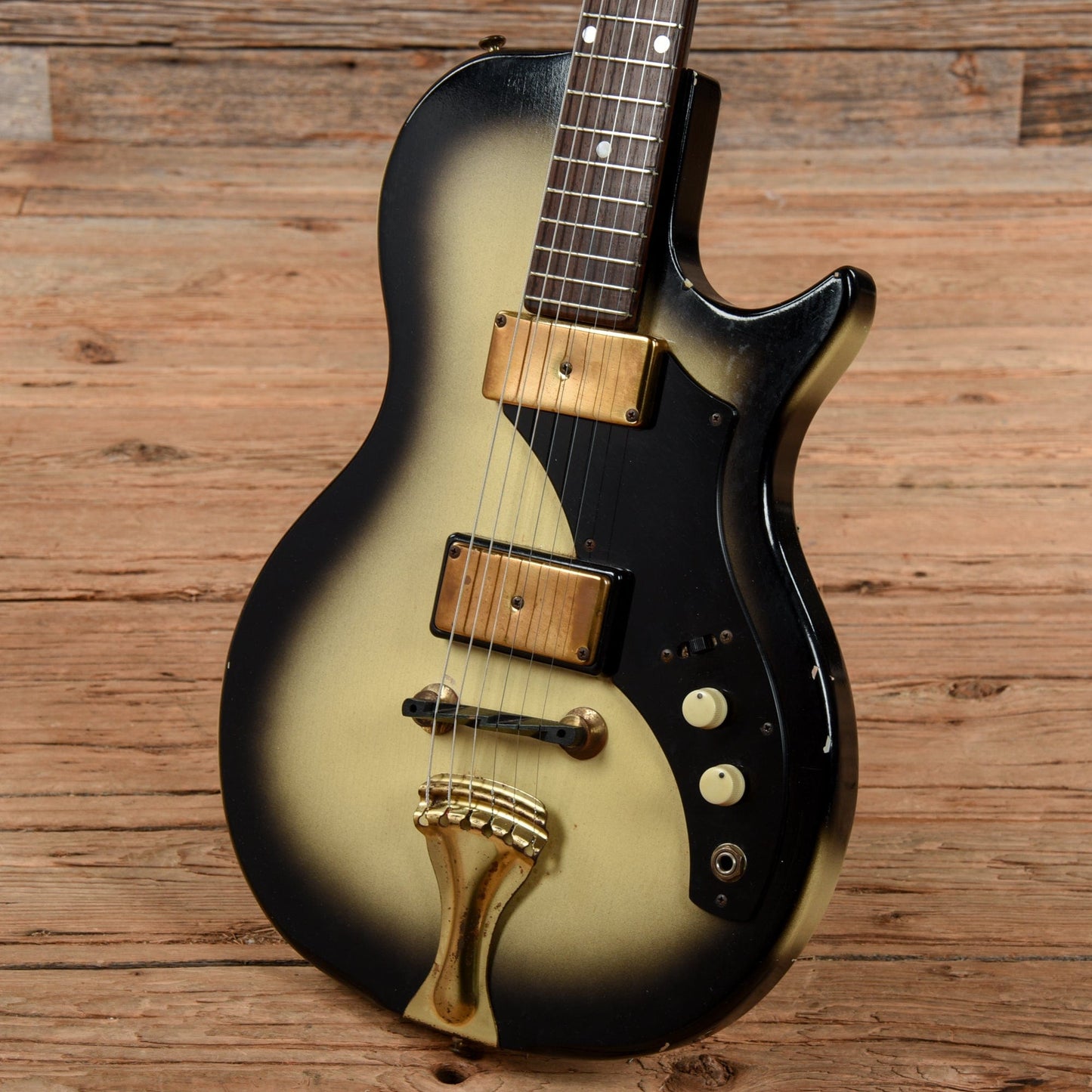 Supro Thunderstick Silverburst 1959 Electric Guitars / Solid Body