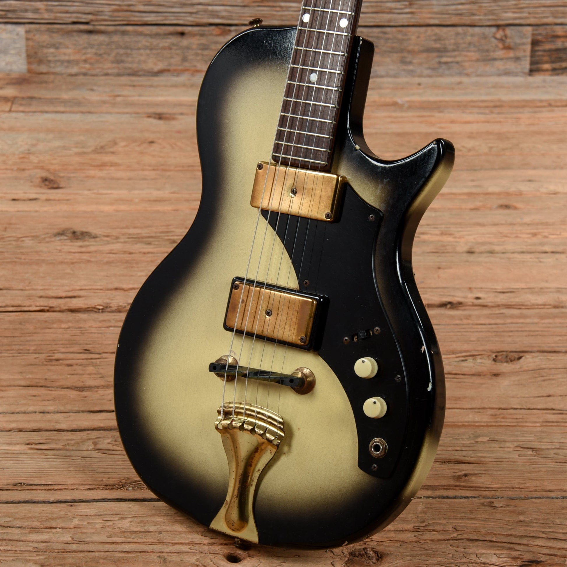 Supro Thunderstick Silverburst 1959 Electric Guitars / Solid Body