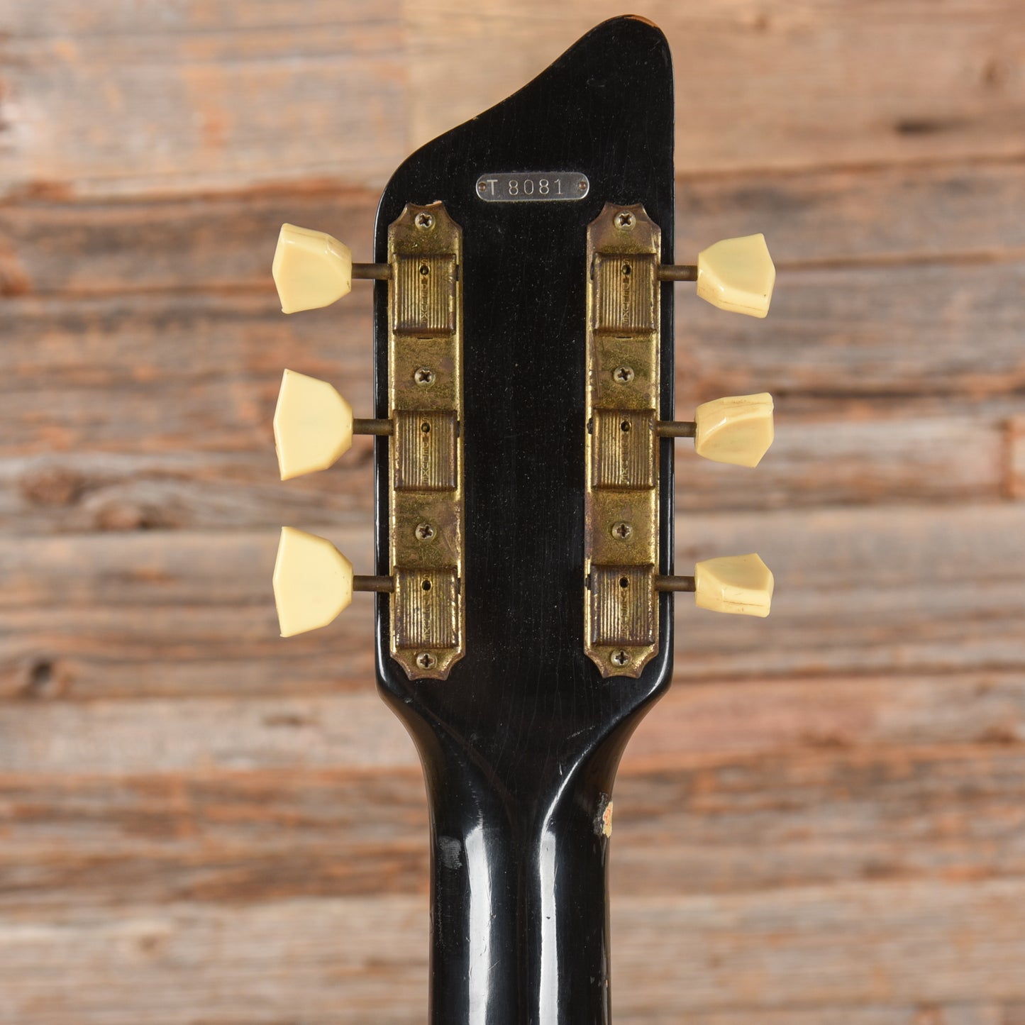Supro Triple-Tone Guitar Model 1575 Black 1959 Electric Guitars / Solid Body