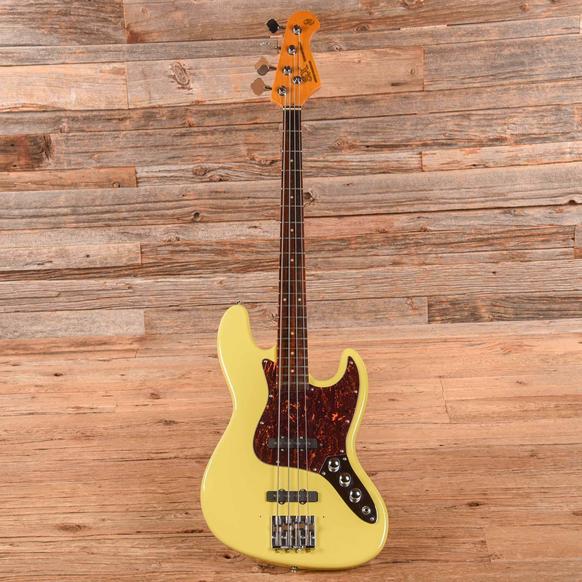 SX Guitars Vintage Series Bass Vintage White Bass Guitars / 4-String