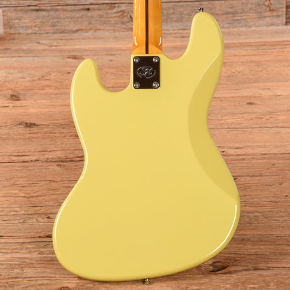 SX Guitars Vintage Series Bass Vintage White Bass Guitars / 4-String