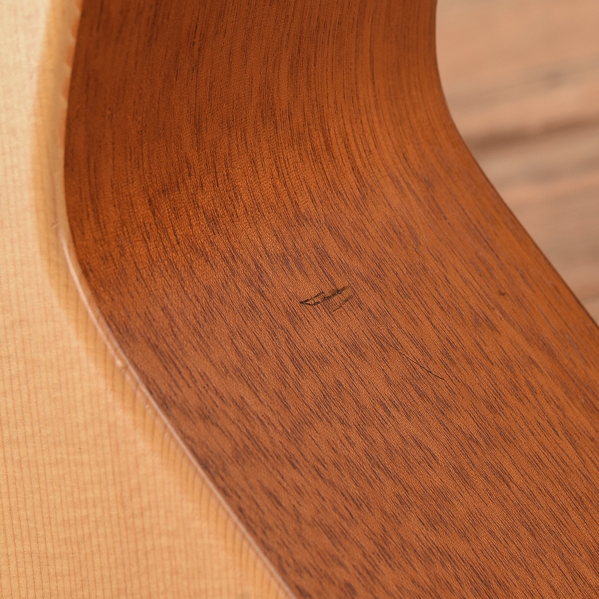 Tacoma Thunderchief CB10C Fretless Natural Bass Guitars / 4-String
