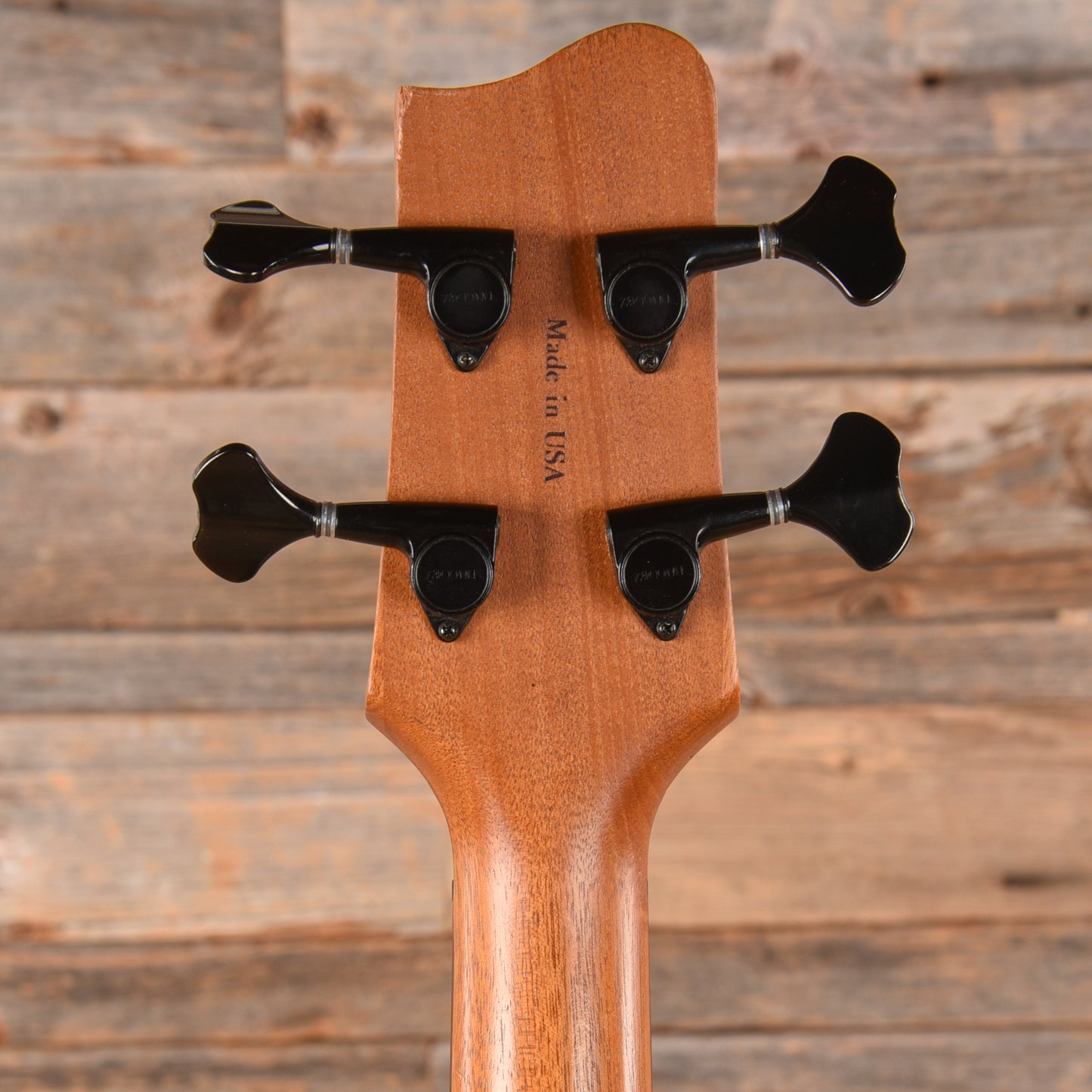 Tacoma Thunderchief CB10C Fretless Natural Bass Guitars / 4-String