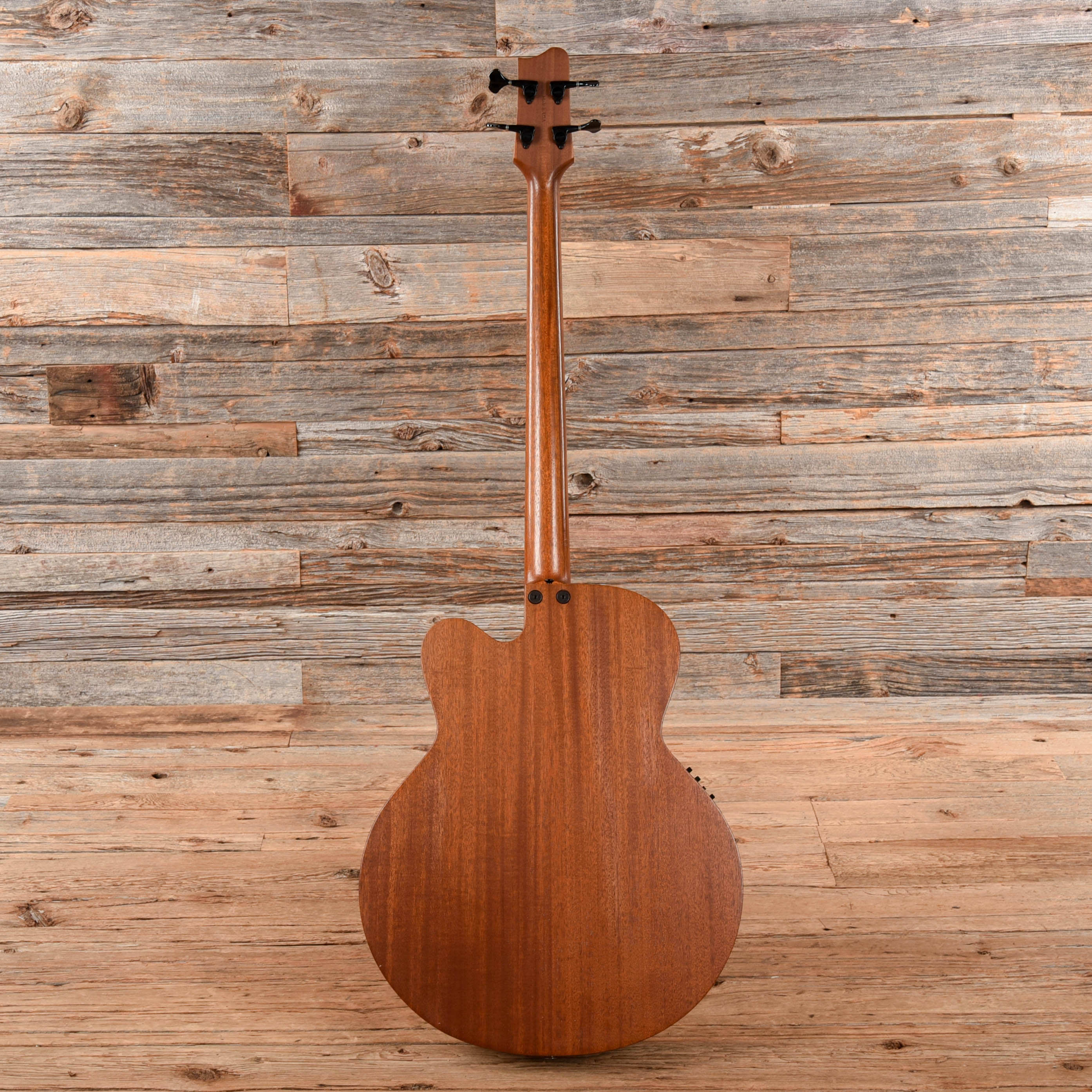 Tacoma Thunderchief CB10C Natural Bass Guitars / 4-String