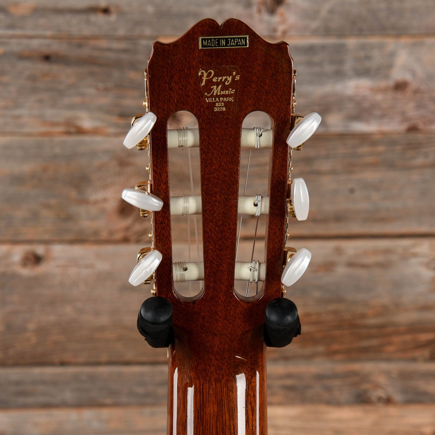 Takamine C-132S Natural Acoustic Guitars / Classical